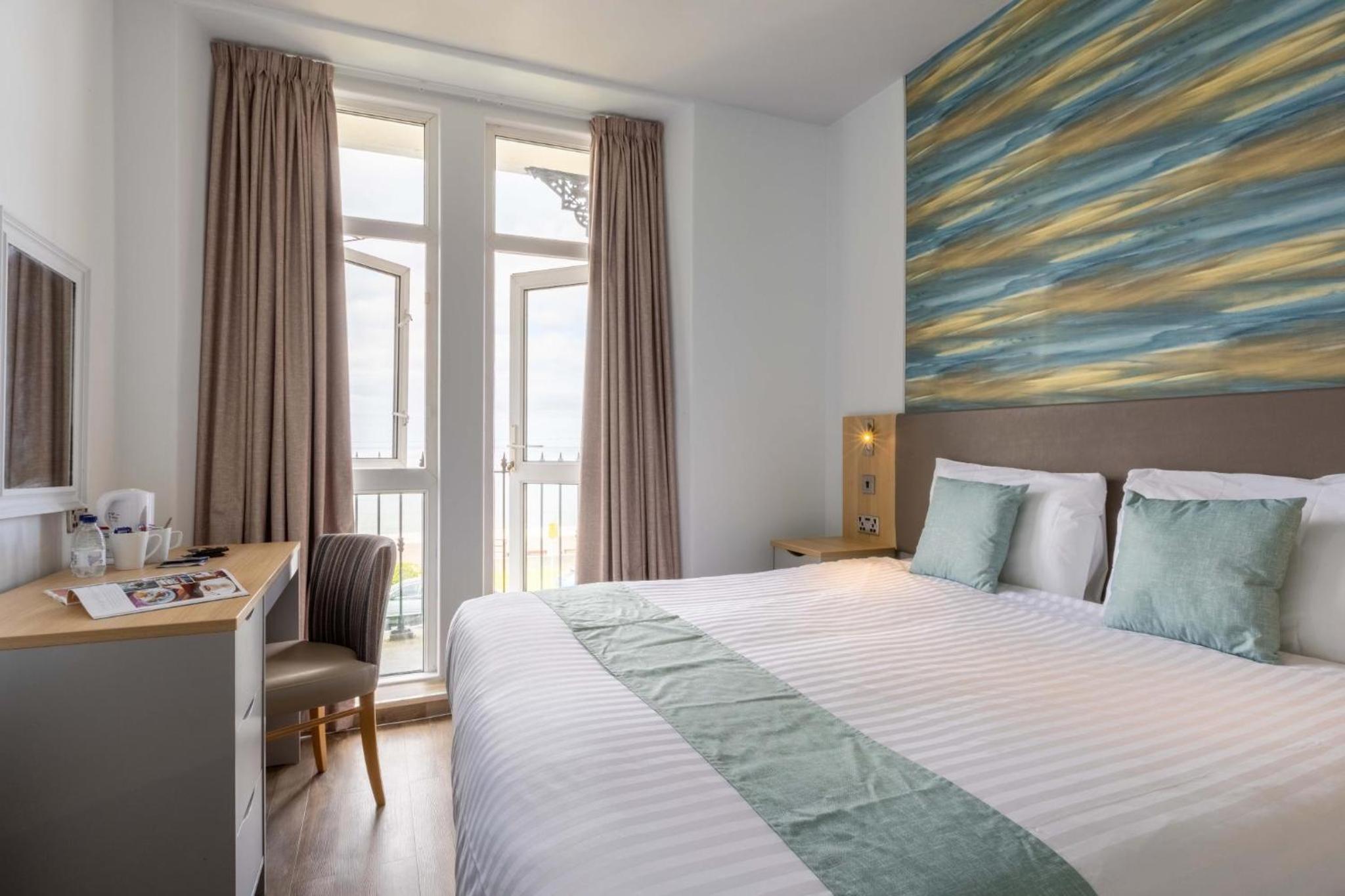 Double Room with Sea View - Photo 6