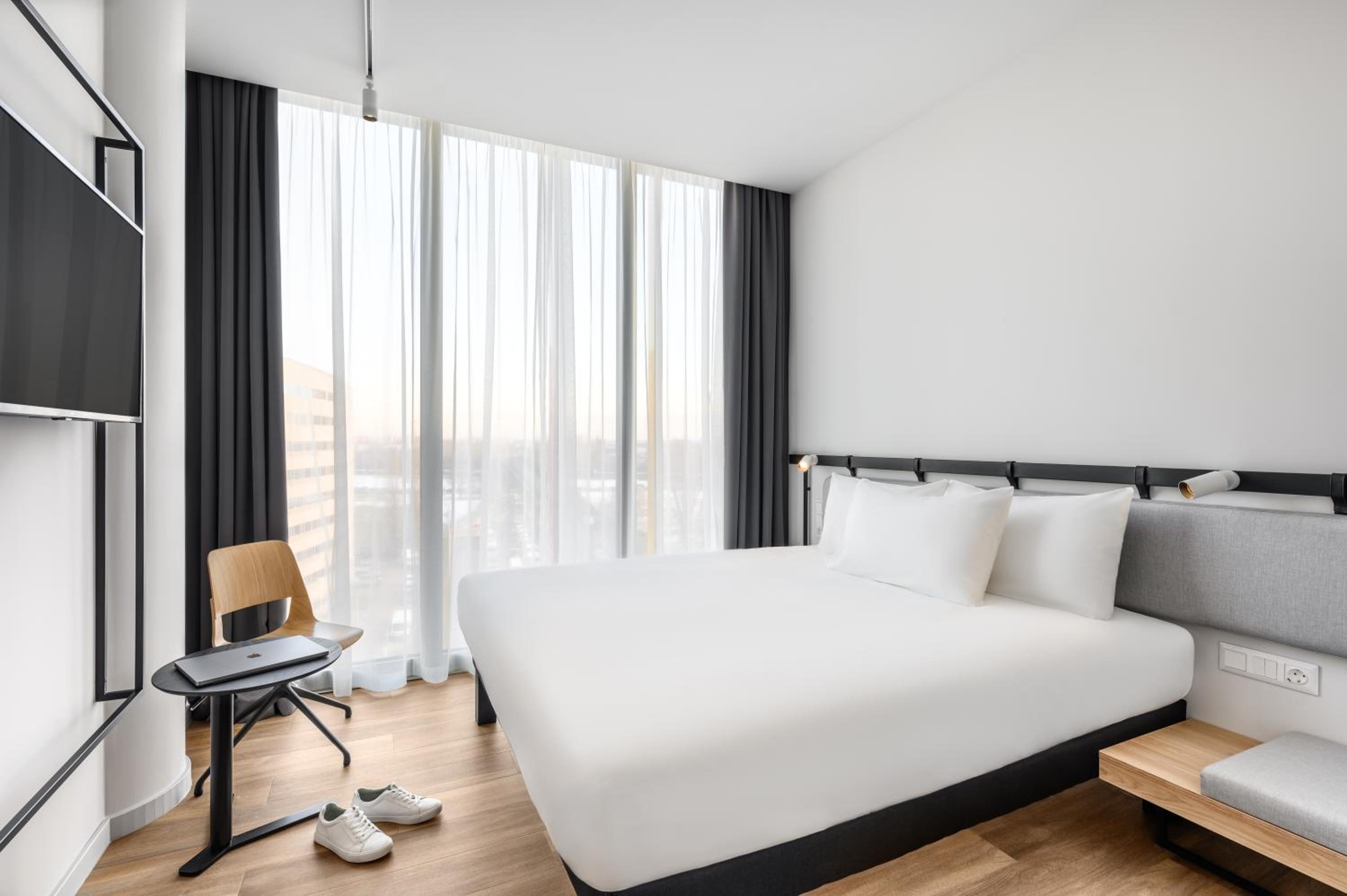 Standard Double Room - Photo 3