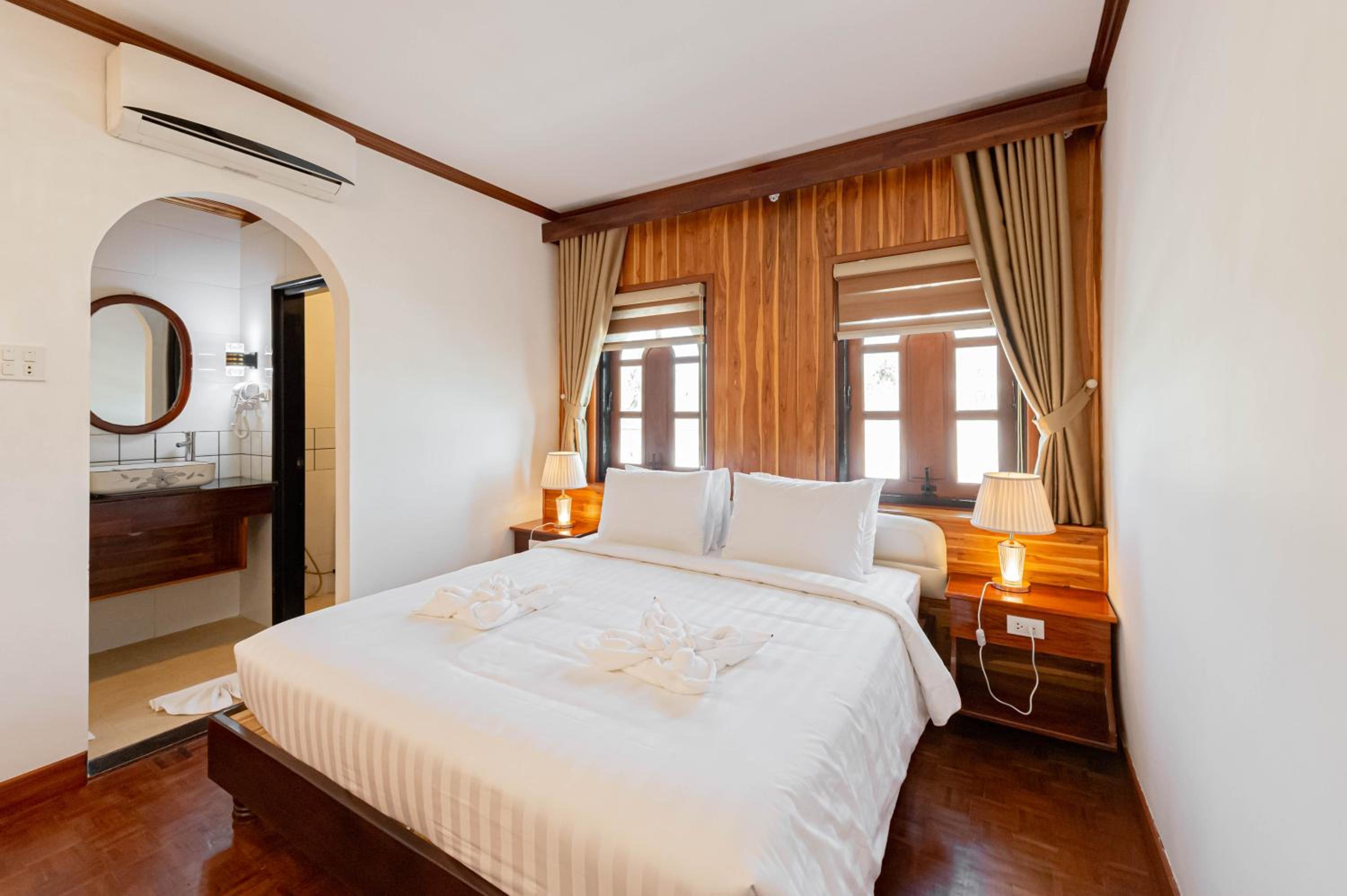 Deluxe Double Room - Photo 4