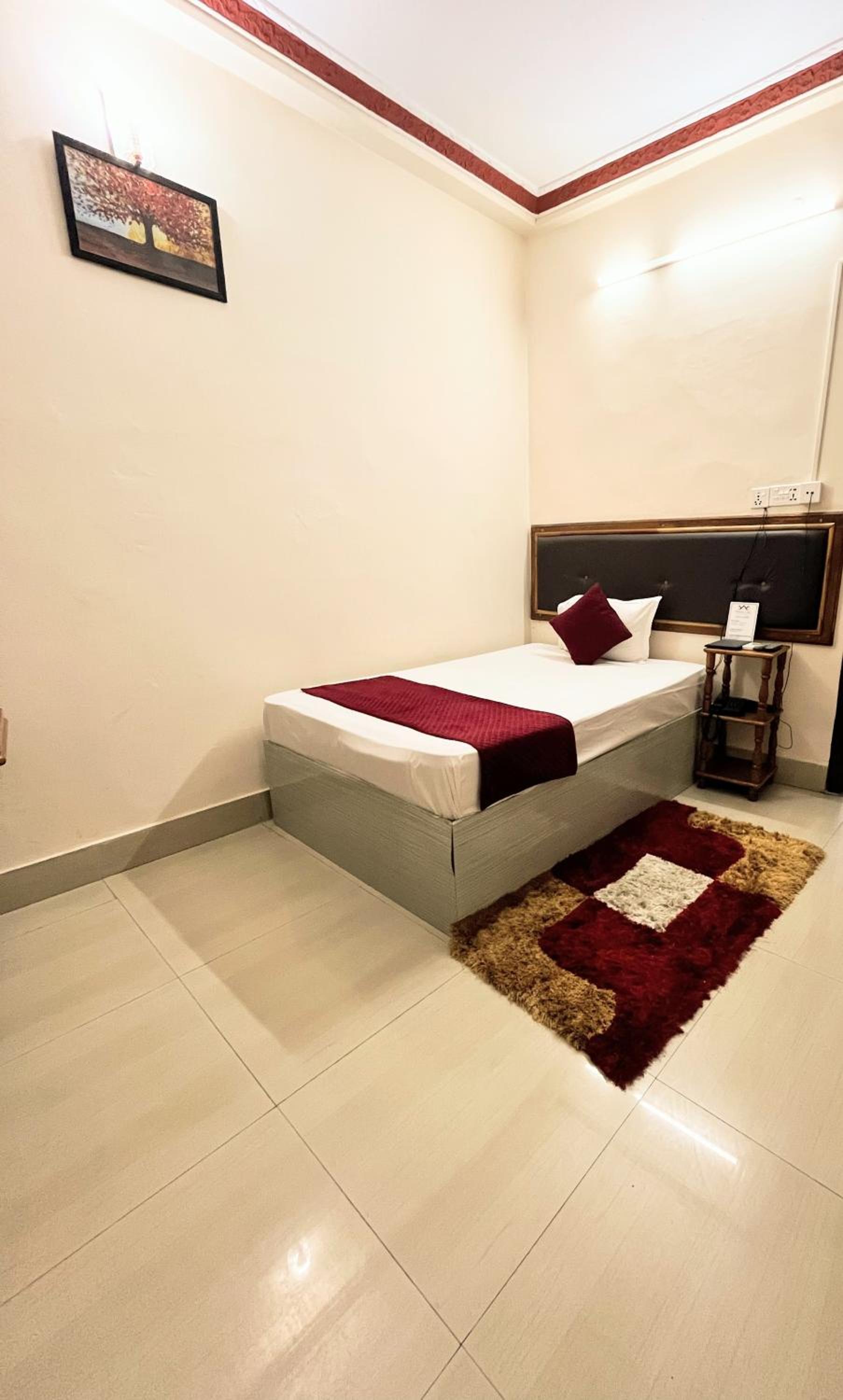 Deluxe Single Room photo 3