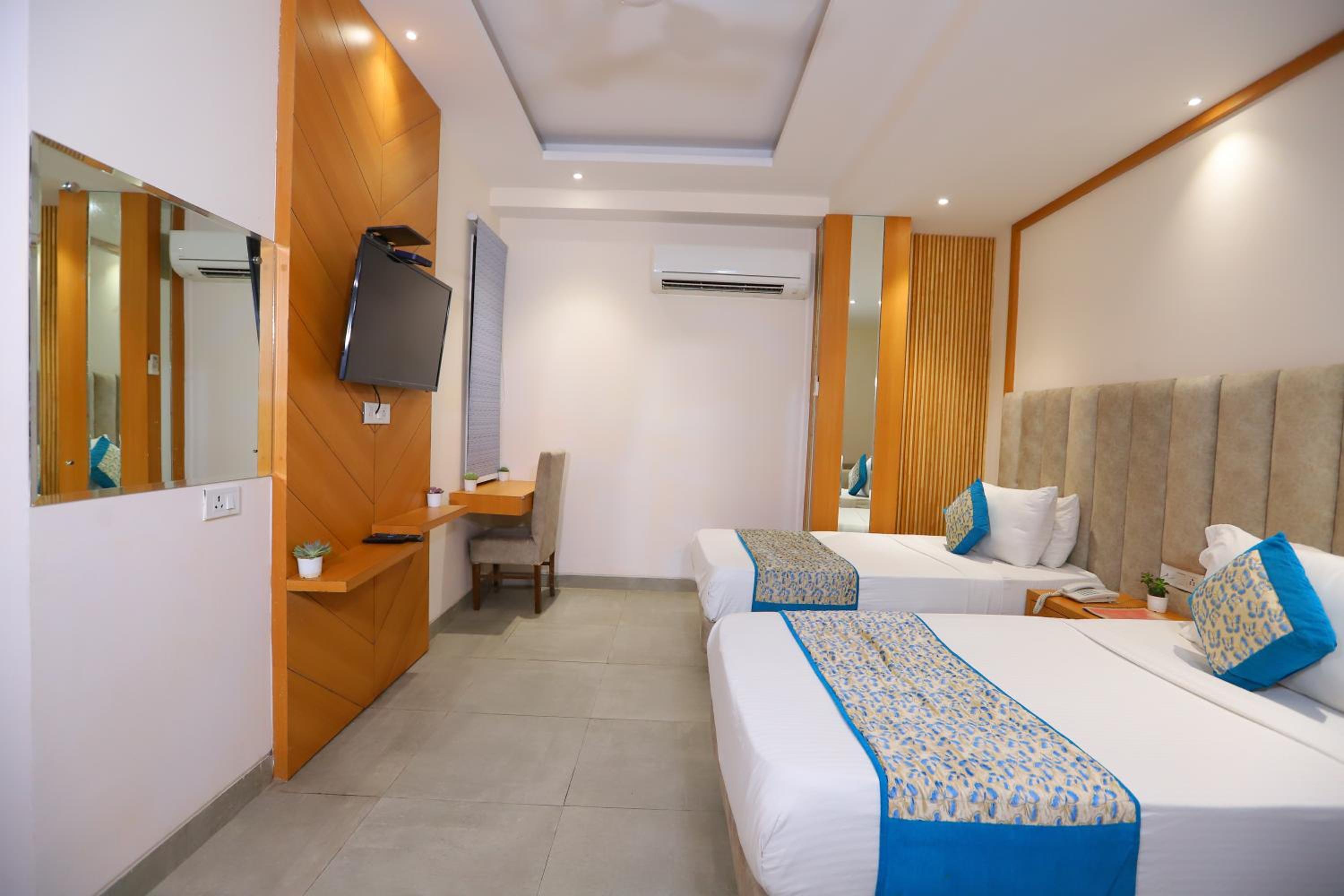 Superior Twin Room photo 1