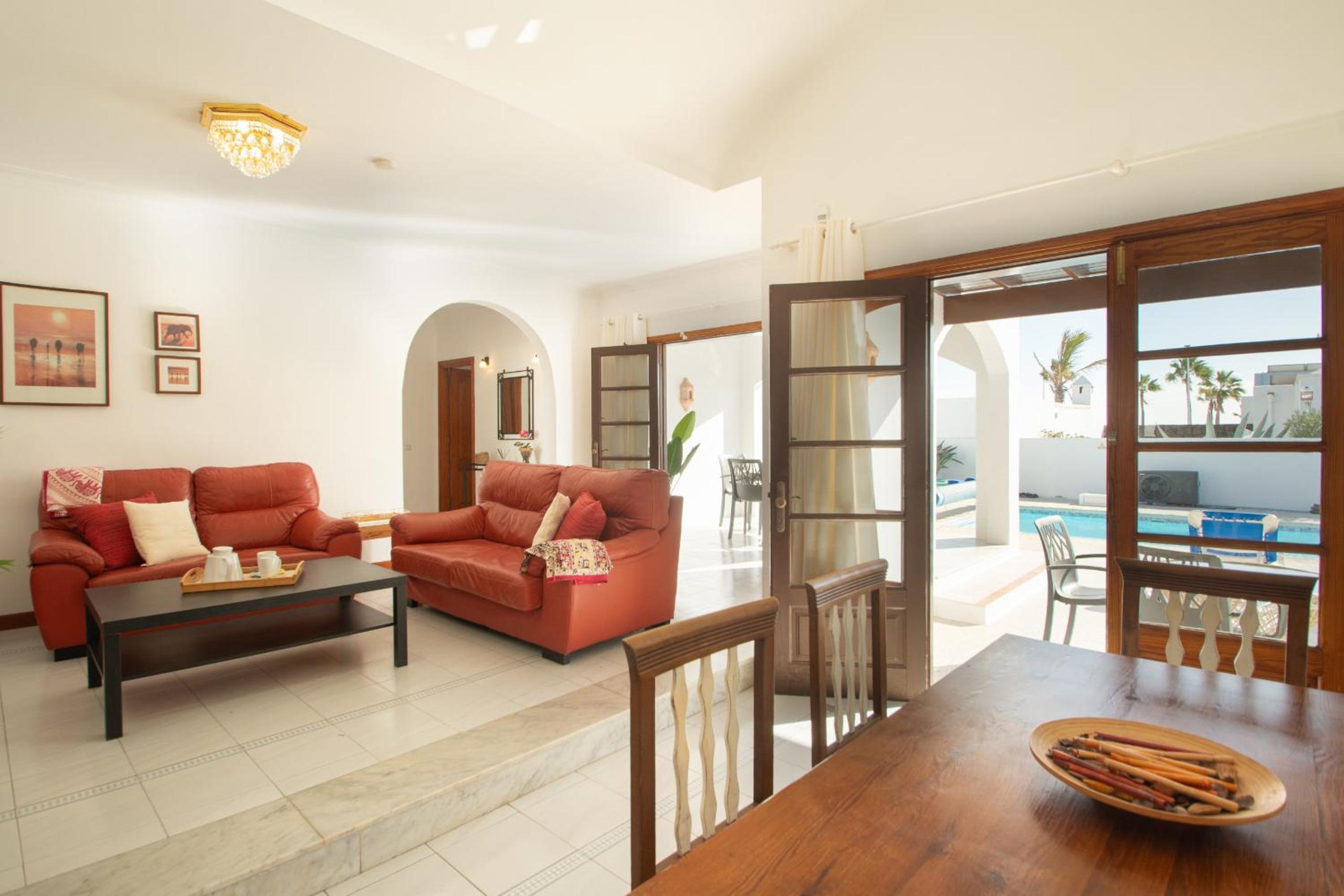 Villa de Tres Habitaciones