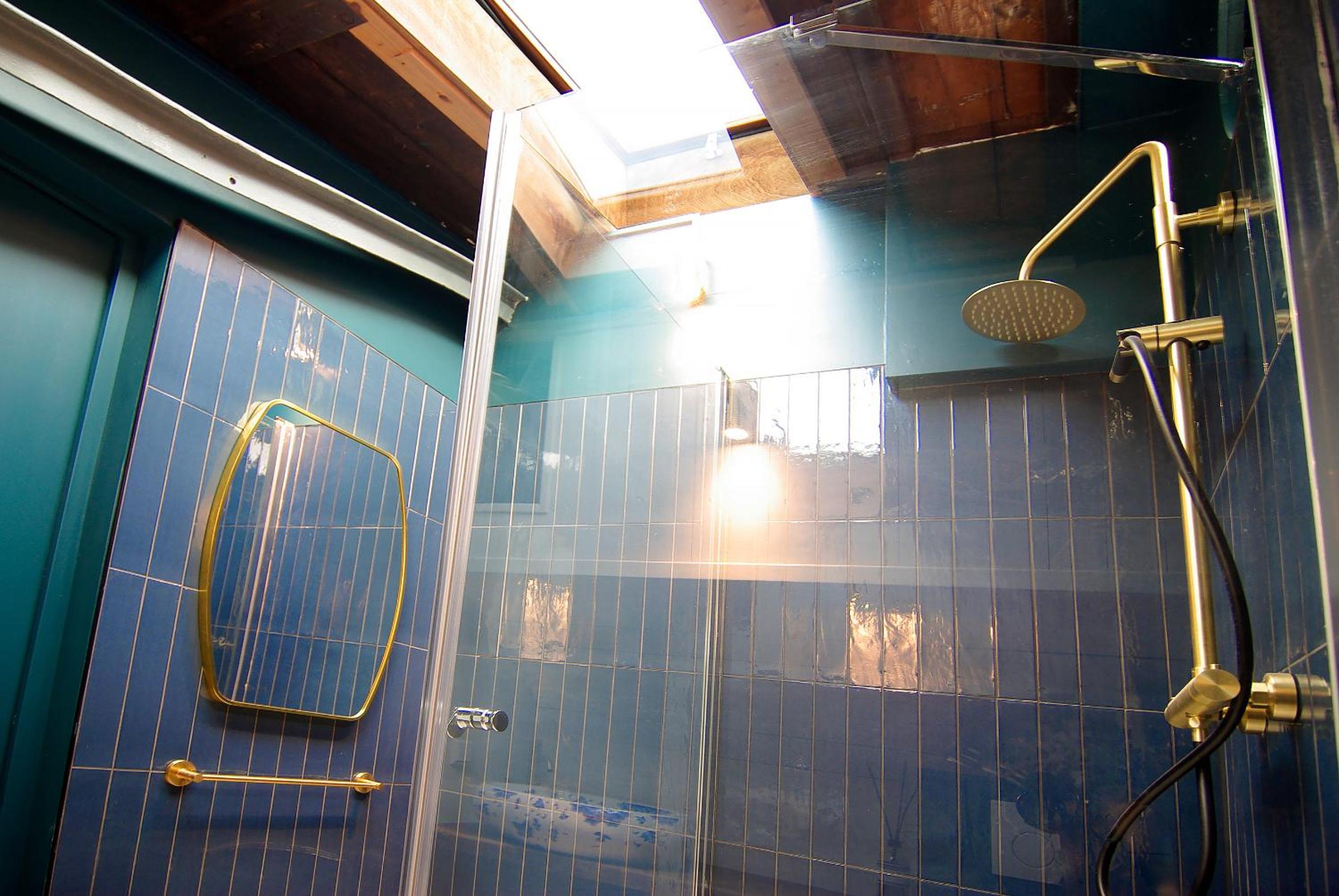 Superior King Room photo 2
