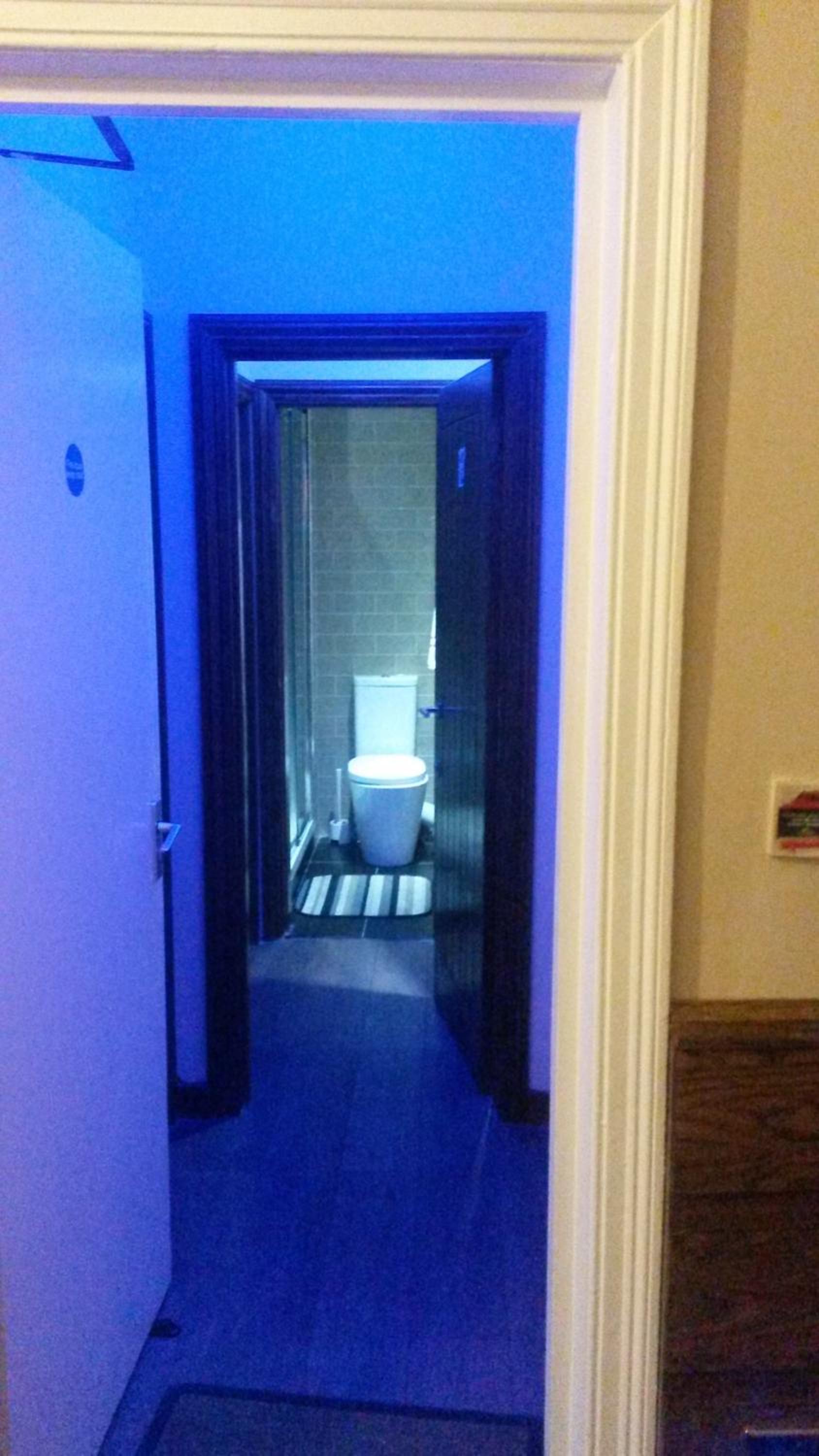 Double Room Private Bathroom photo 3