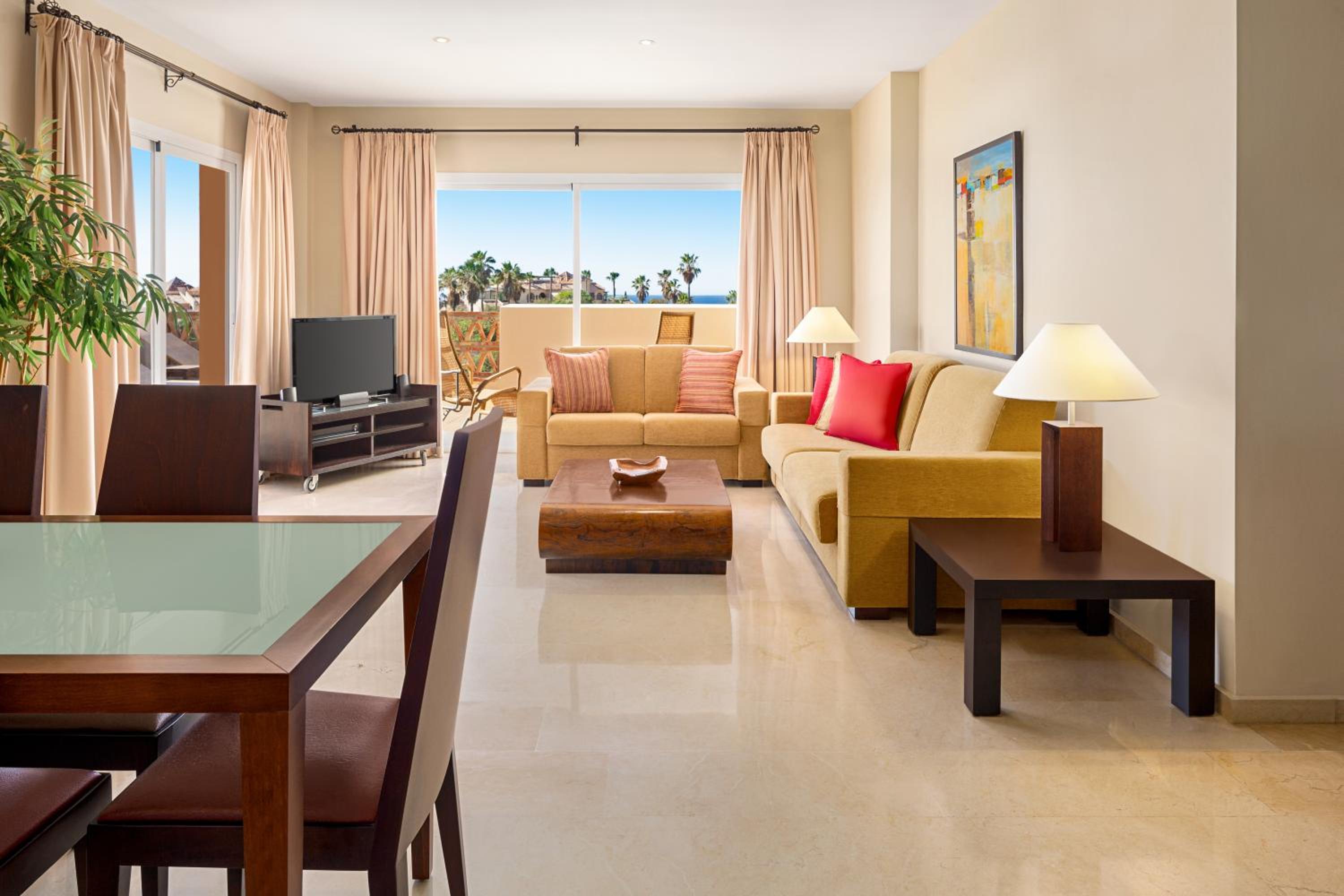 Premium Plus Three Bedroom Suite