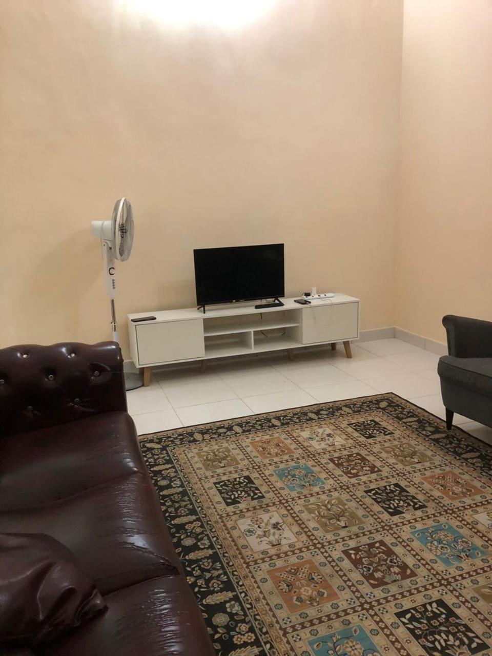 Three-Bedroom House photo 1