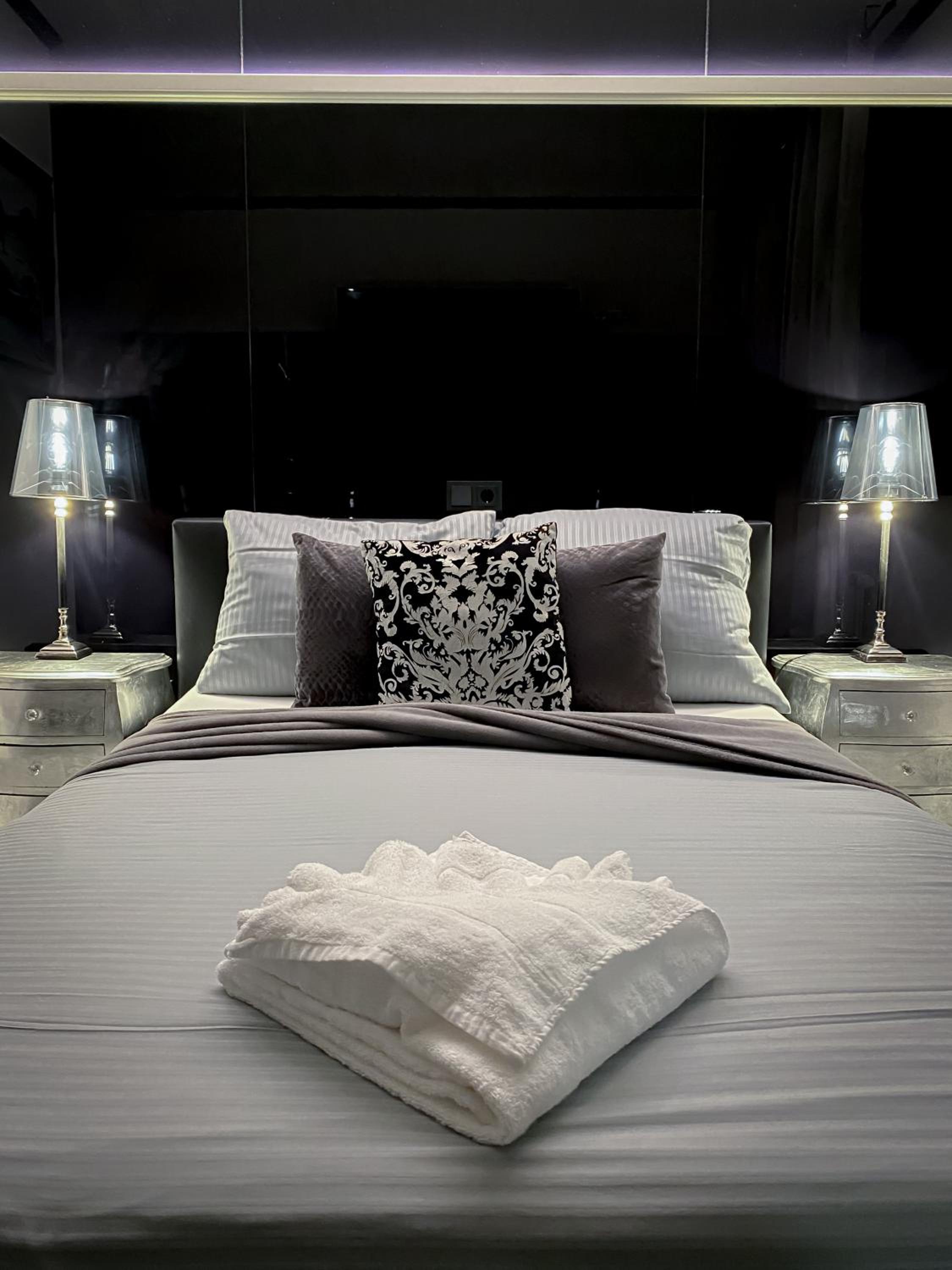 Budget Double Room - Photo 1
