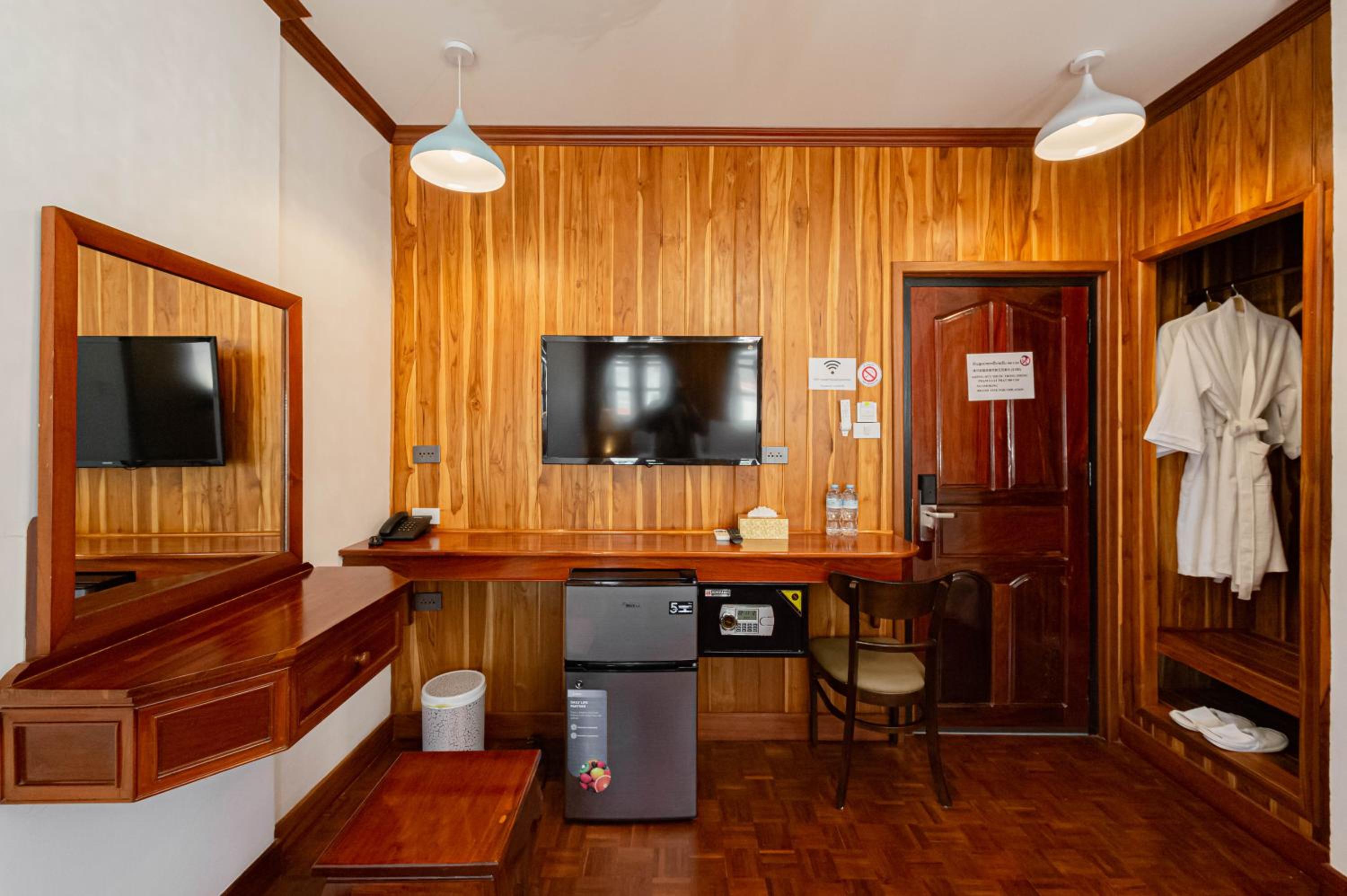 Deluxe Double Room - Photo 5