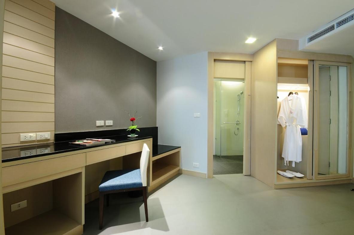 Two-Bedroom Family - Photo 12