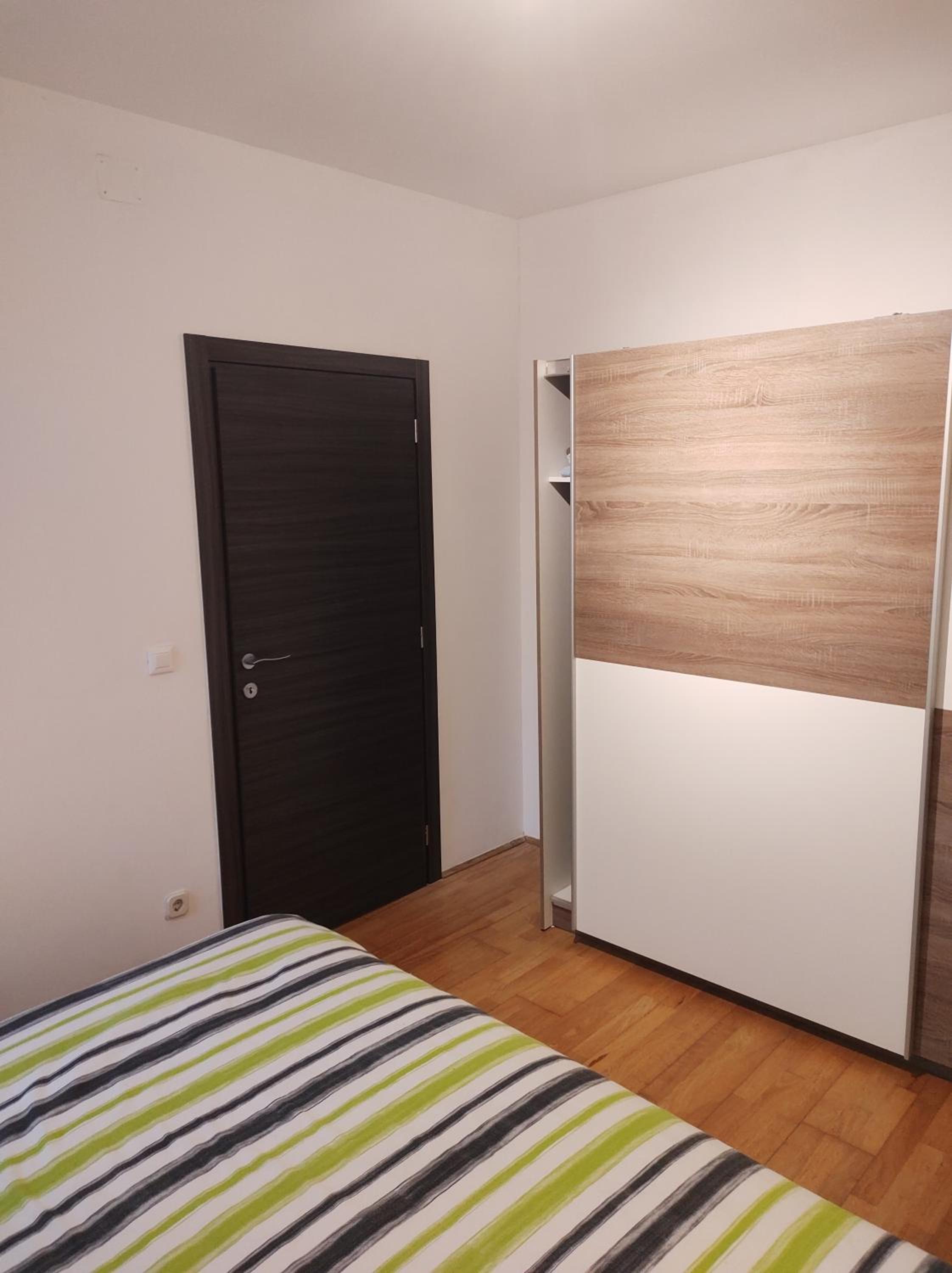 Apartment - Ground Floor - Photo 1