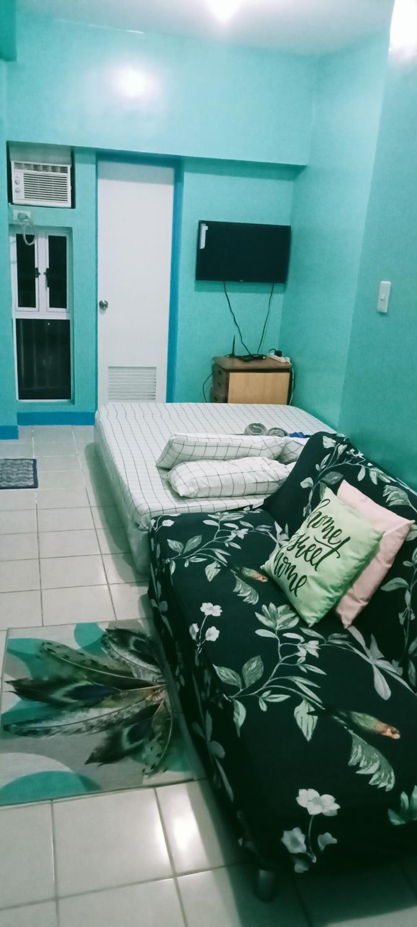 Studio with Balcony - Photo 17