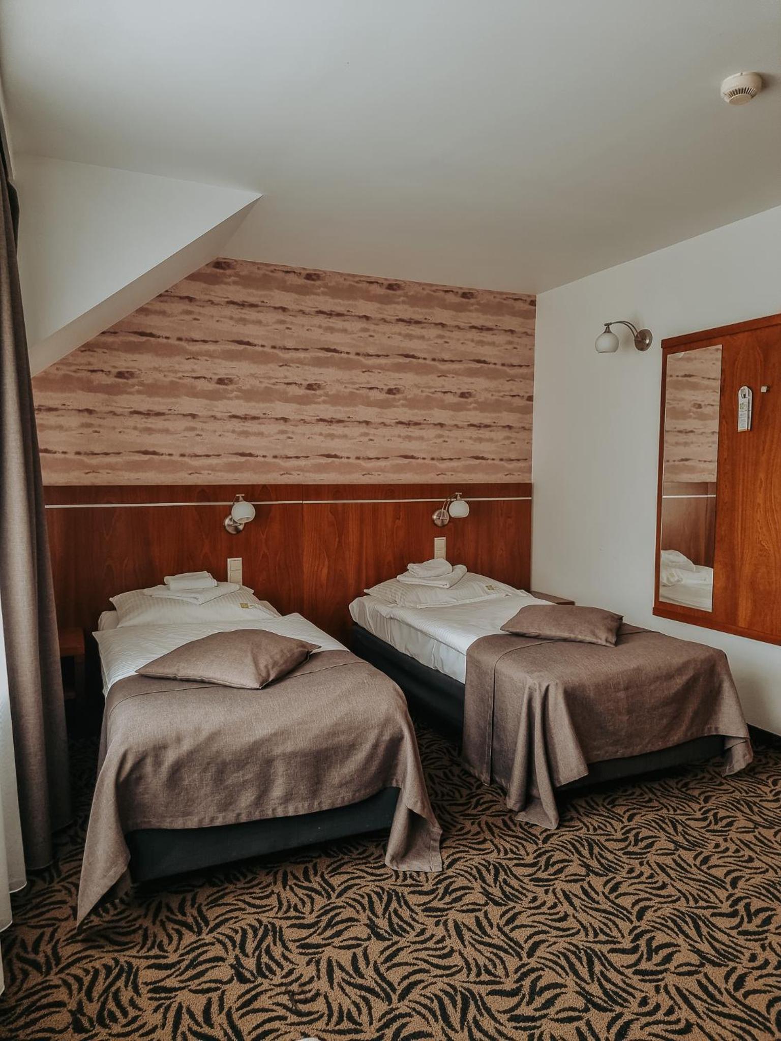 Double or Twin Room with Shower photo 3