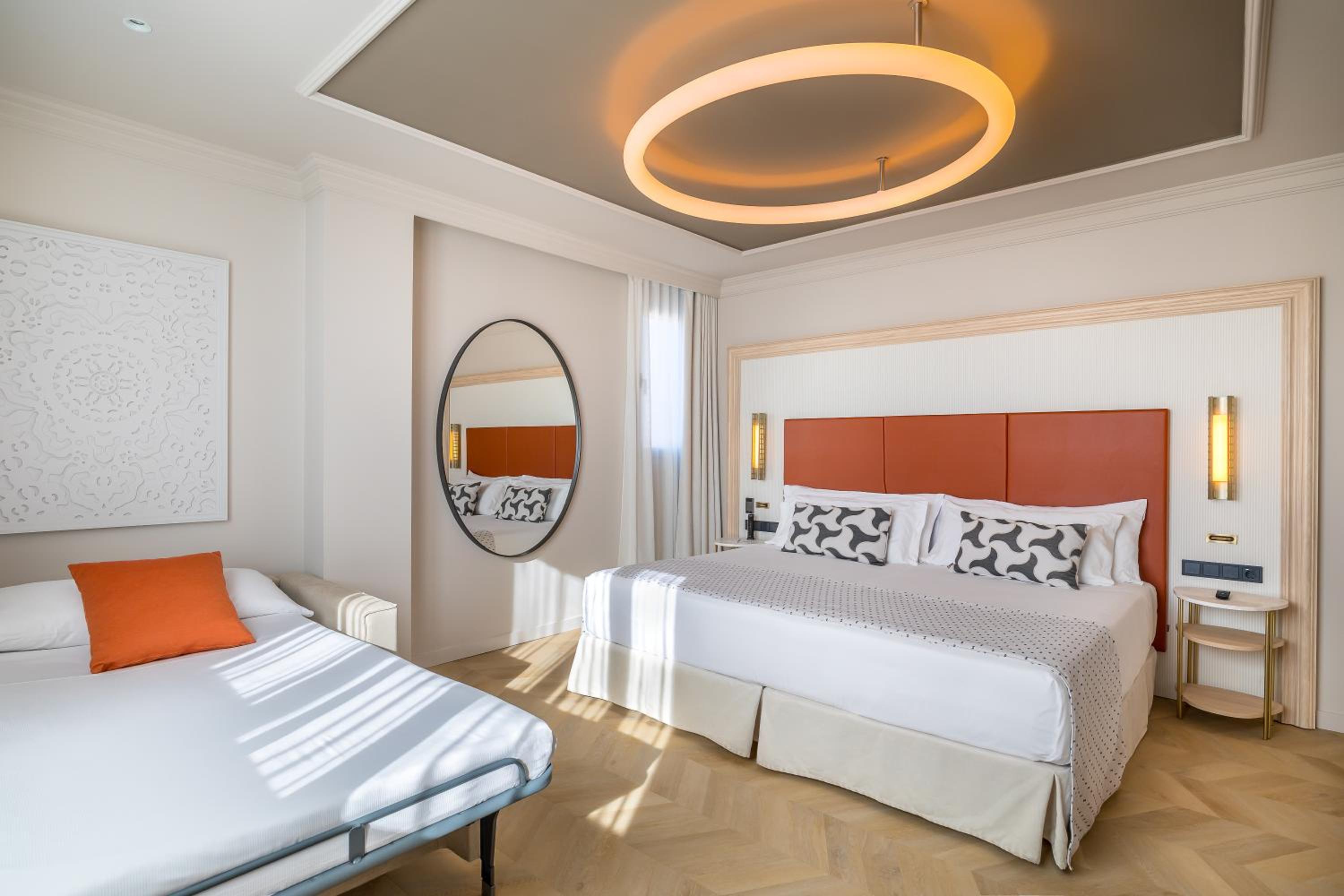Triple Room (3 Adults) - Photo 1