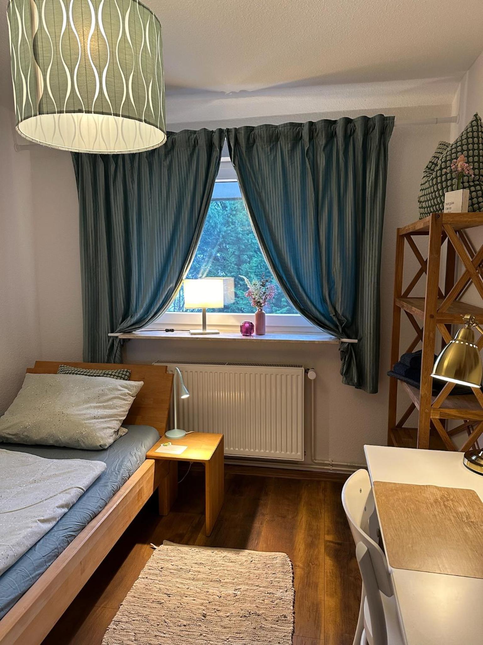 Single Room With Shared Bathroom photo 1