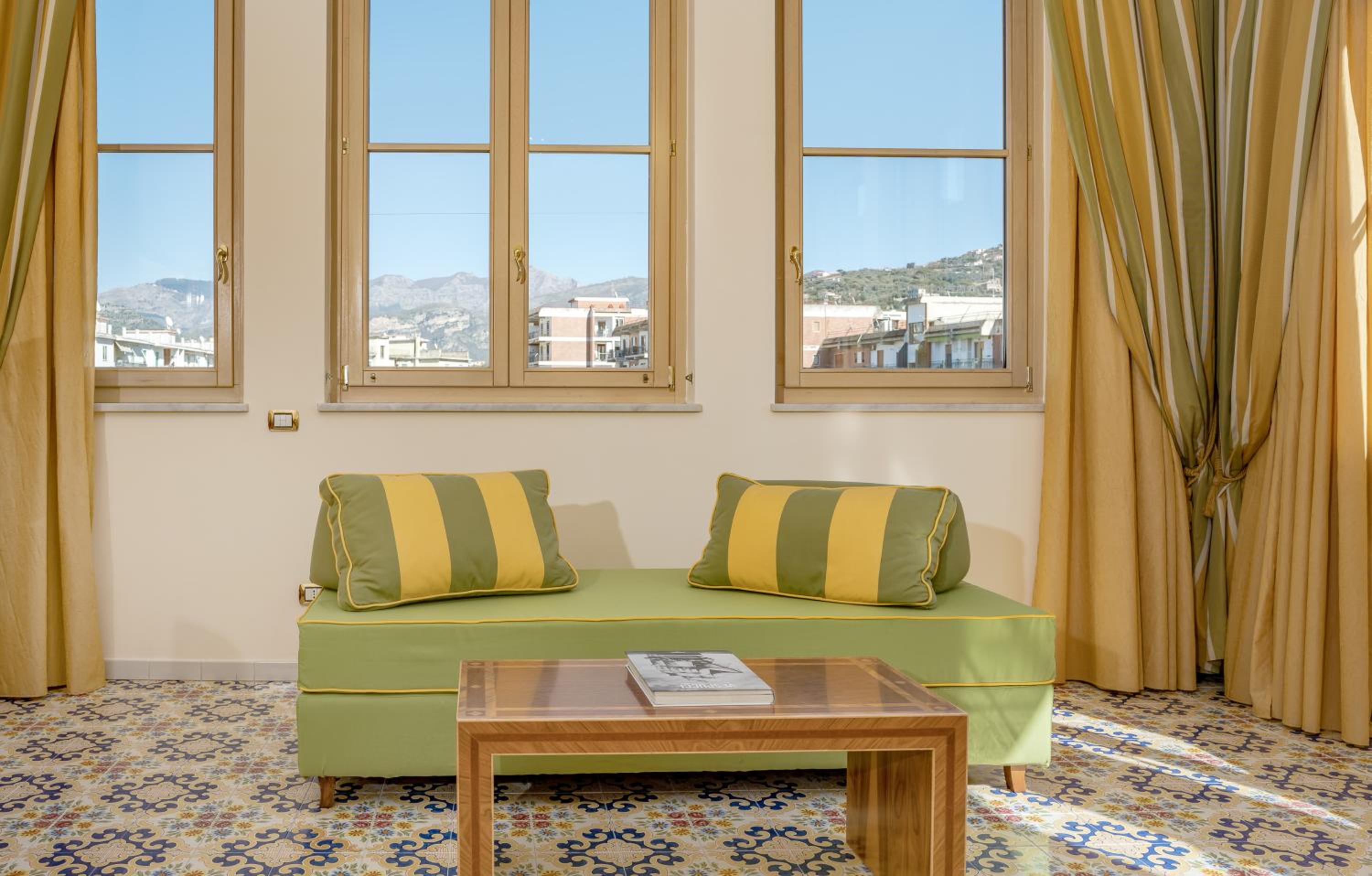 Large Double or Twin Room