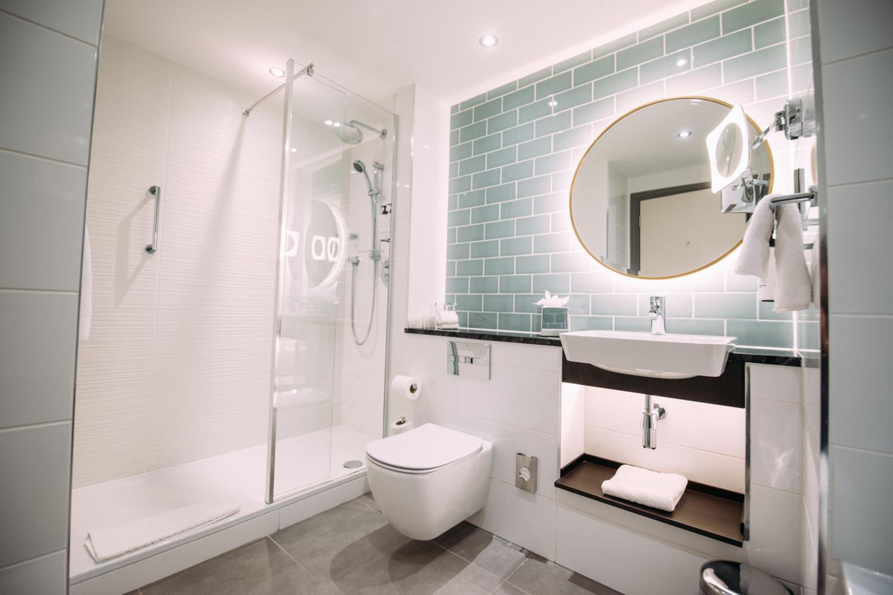Junior King Suite with Additional Living Area - Photo 5