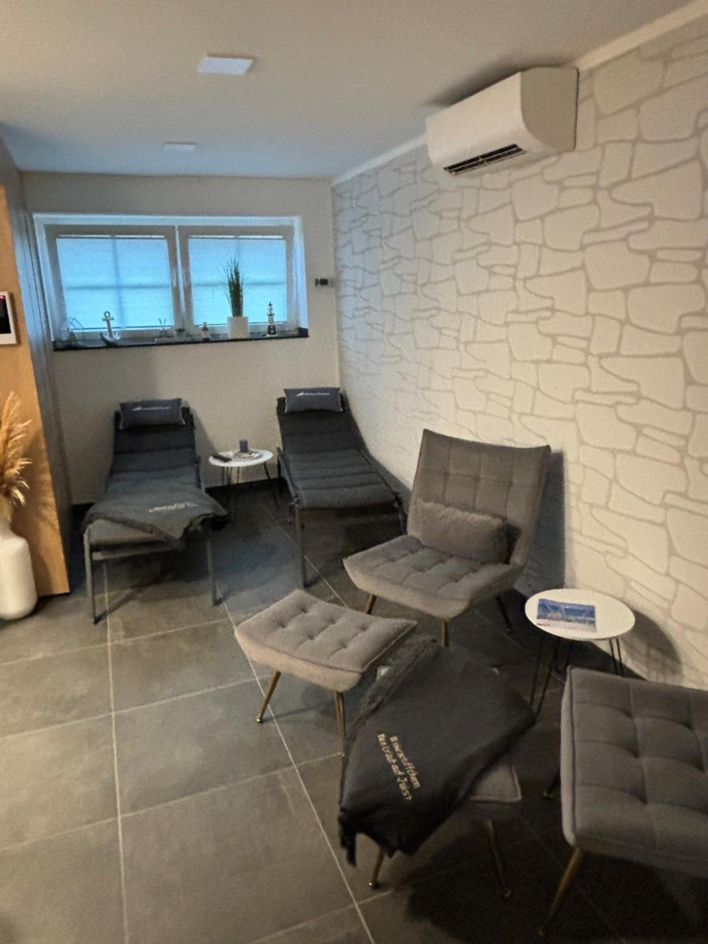 Apartment with Terrace photo 3