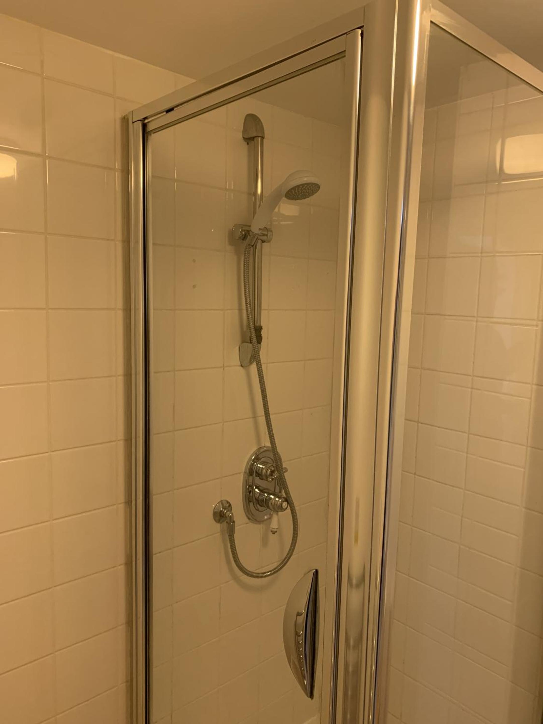 Single Room with Shower photo 3