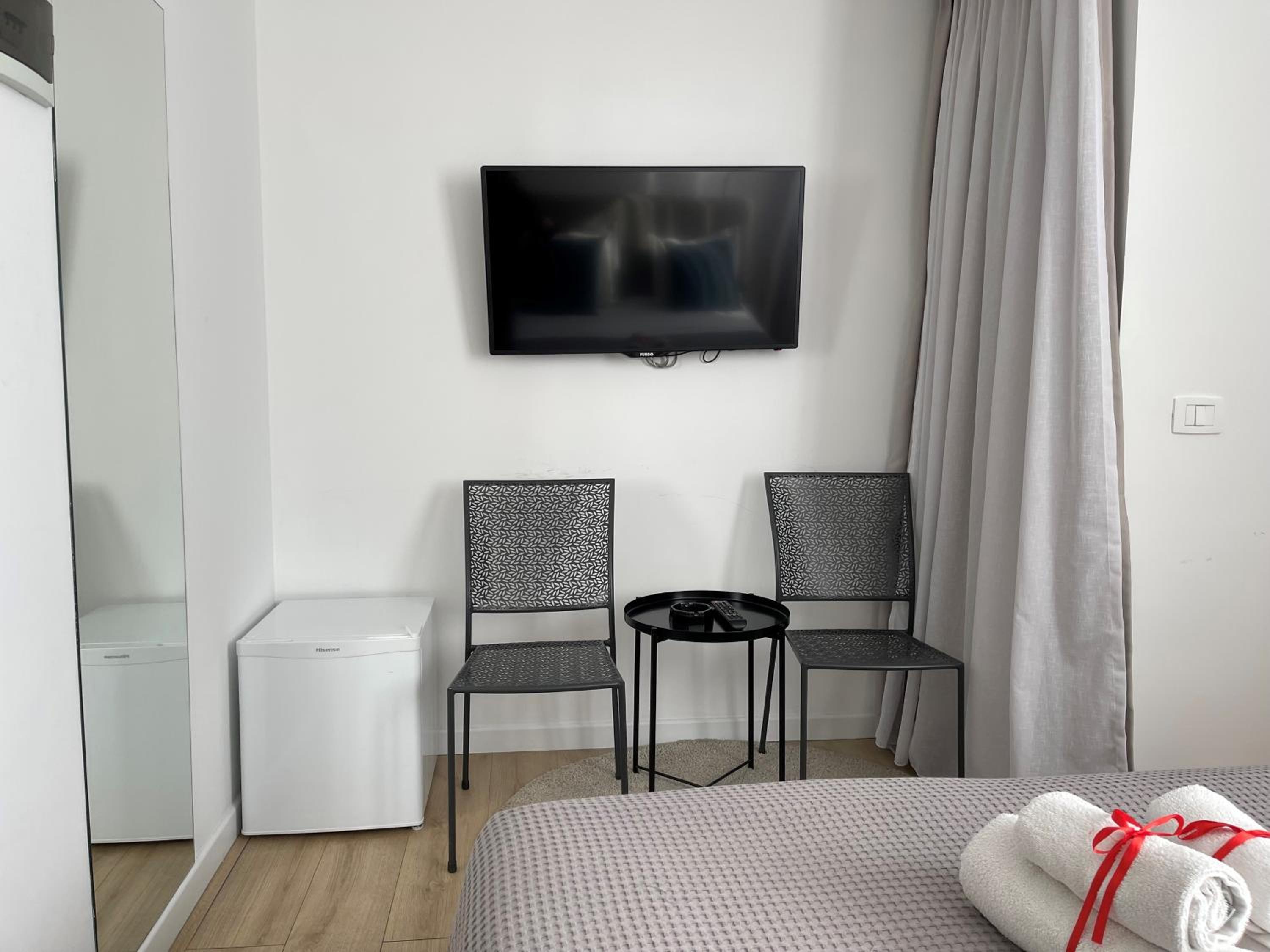 Studio Apartment photo 2