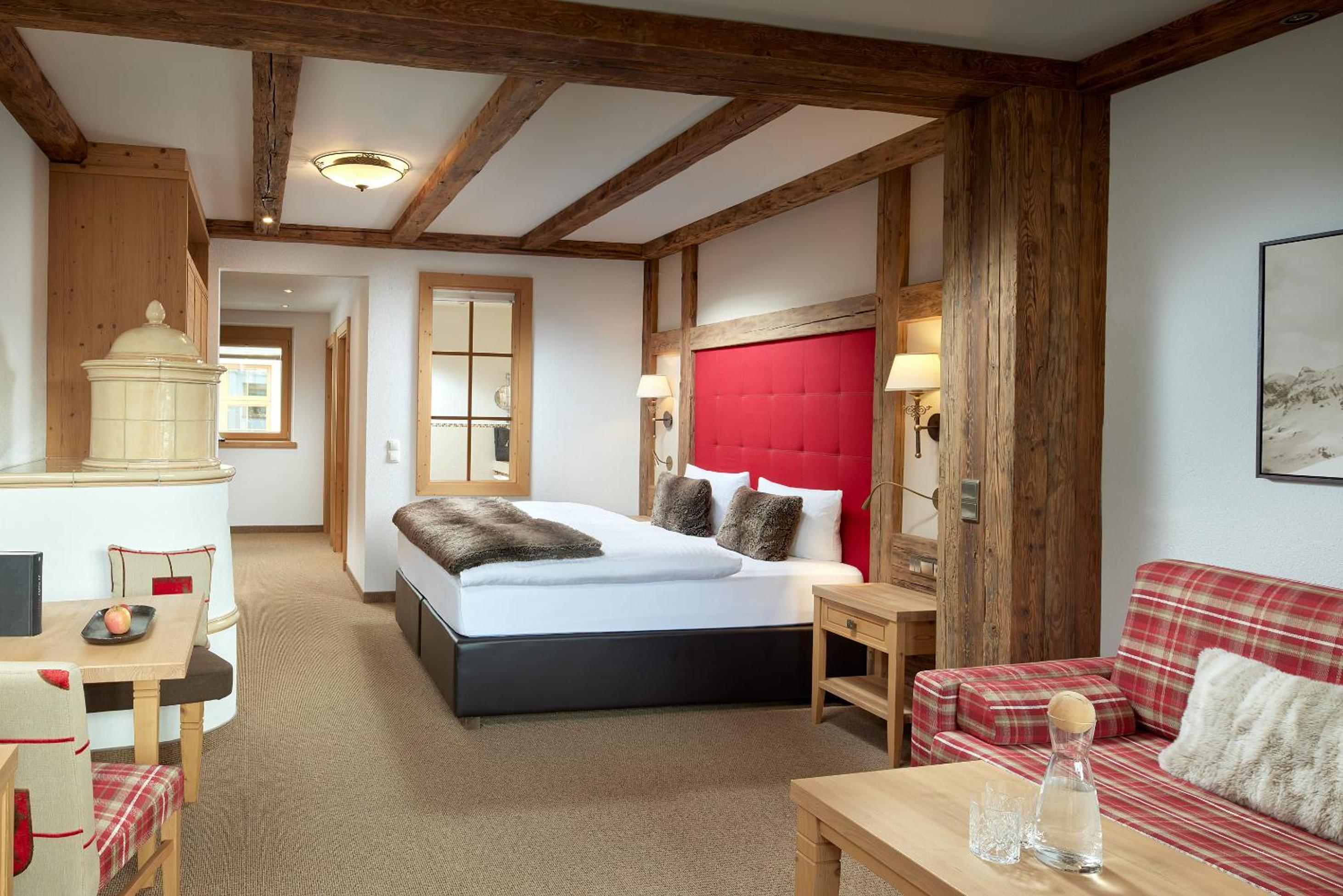 Superior Suite - Photo 4