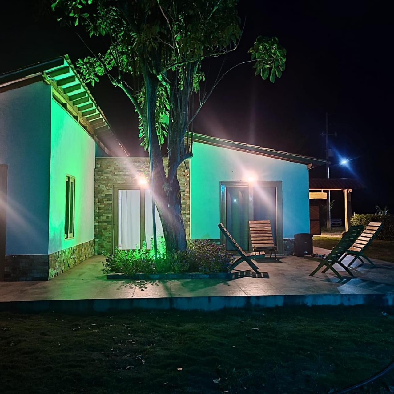 Five-Bedroom House photo 3