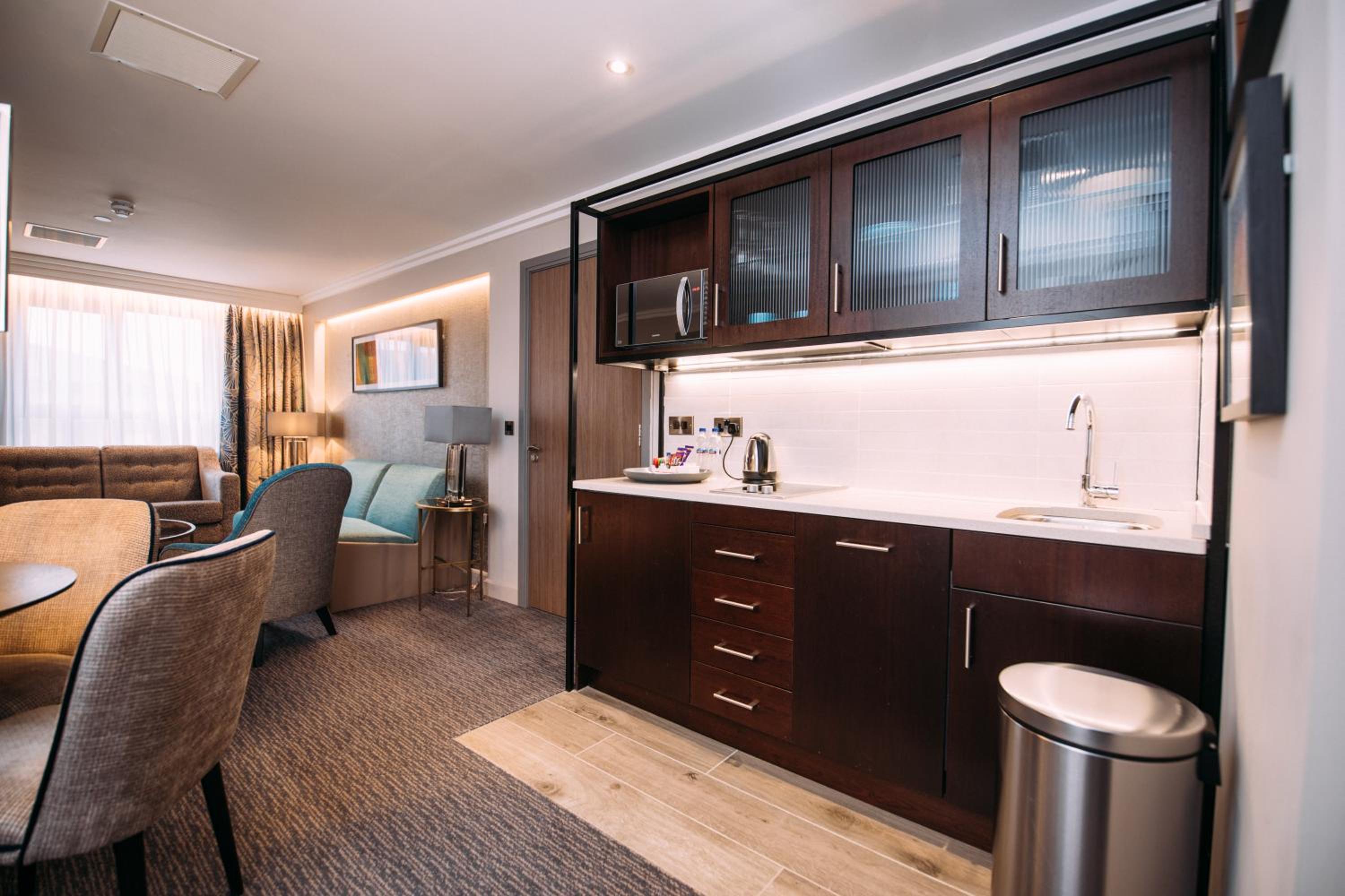 One-Bedroom King Suite with Sofa Bed - Photo 4