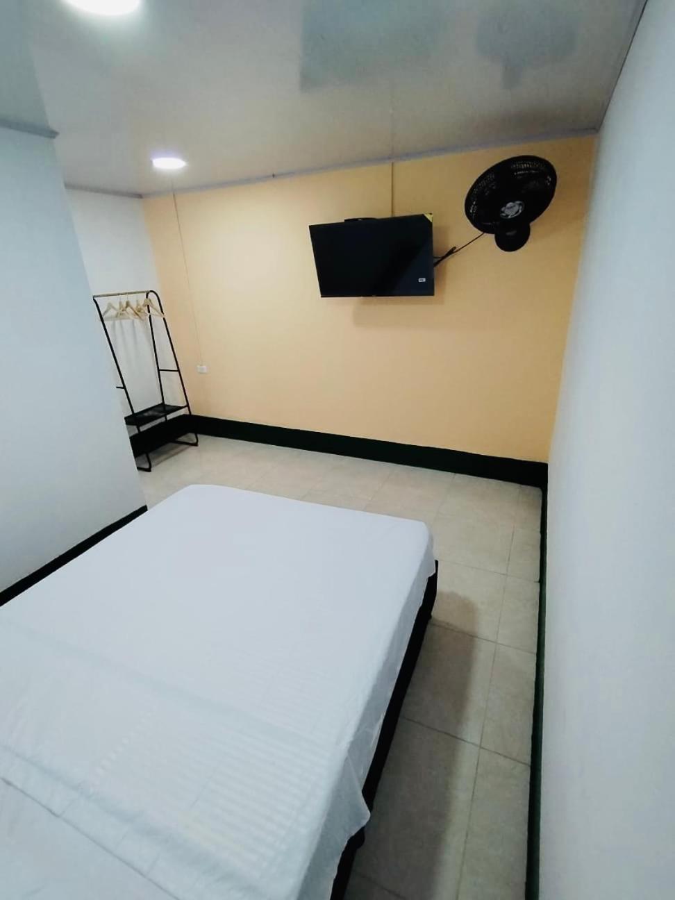 Quadruple Room With Private Bathroom photo 2