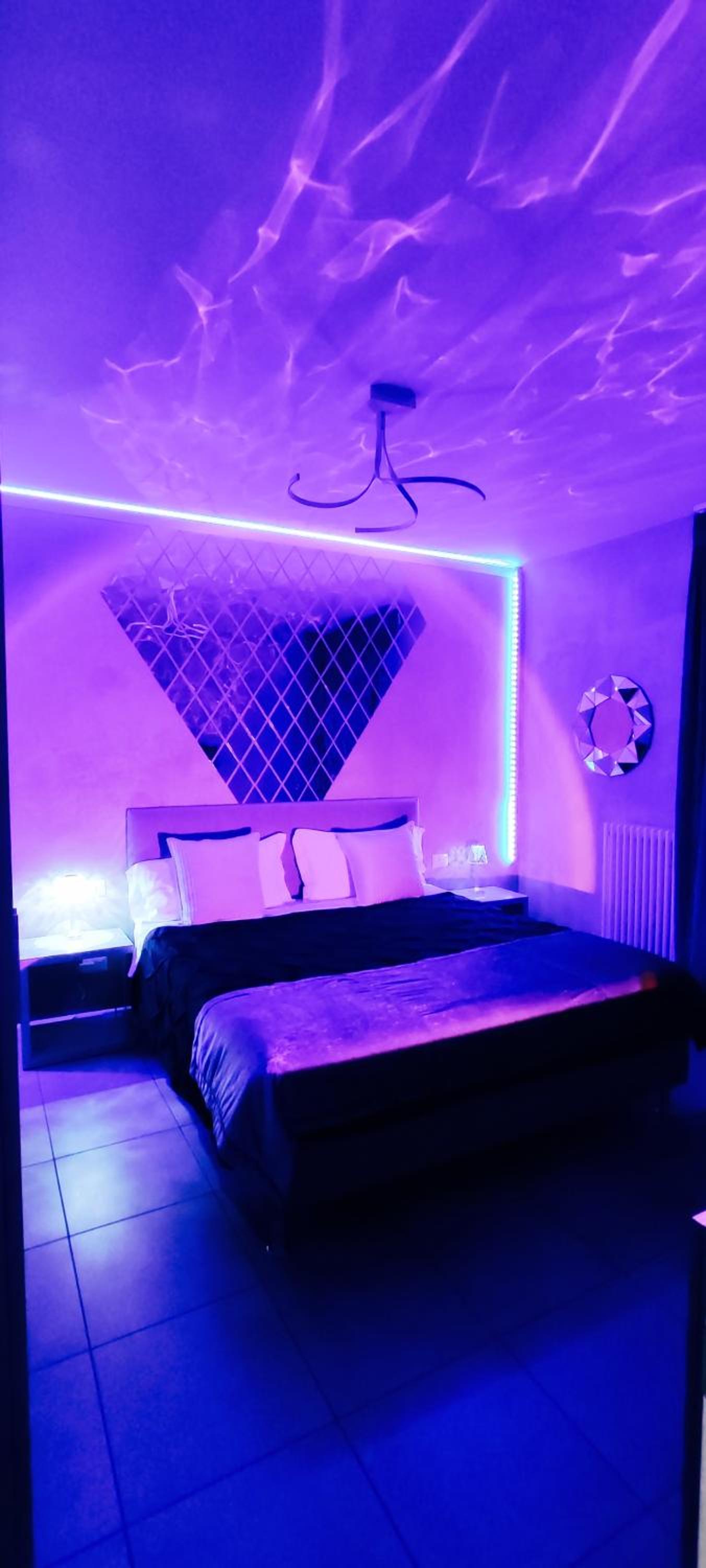 Deluxe Suite with Spa Bath
