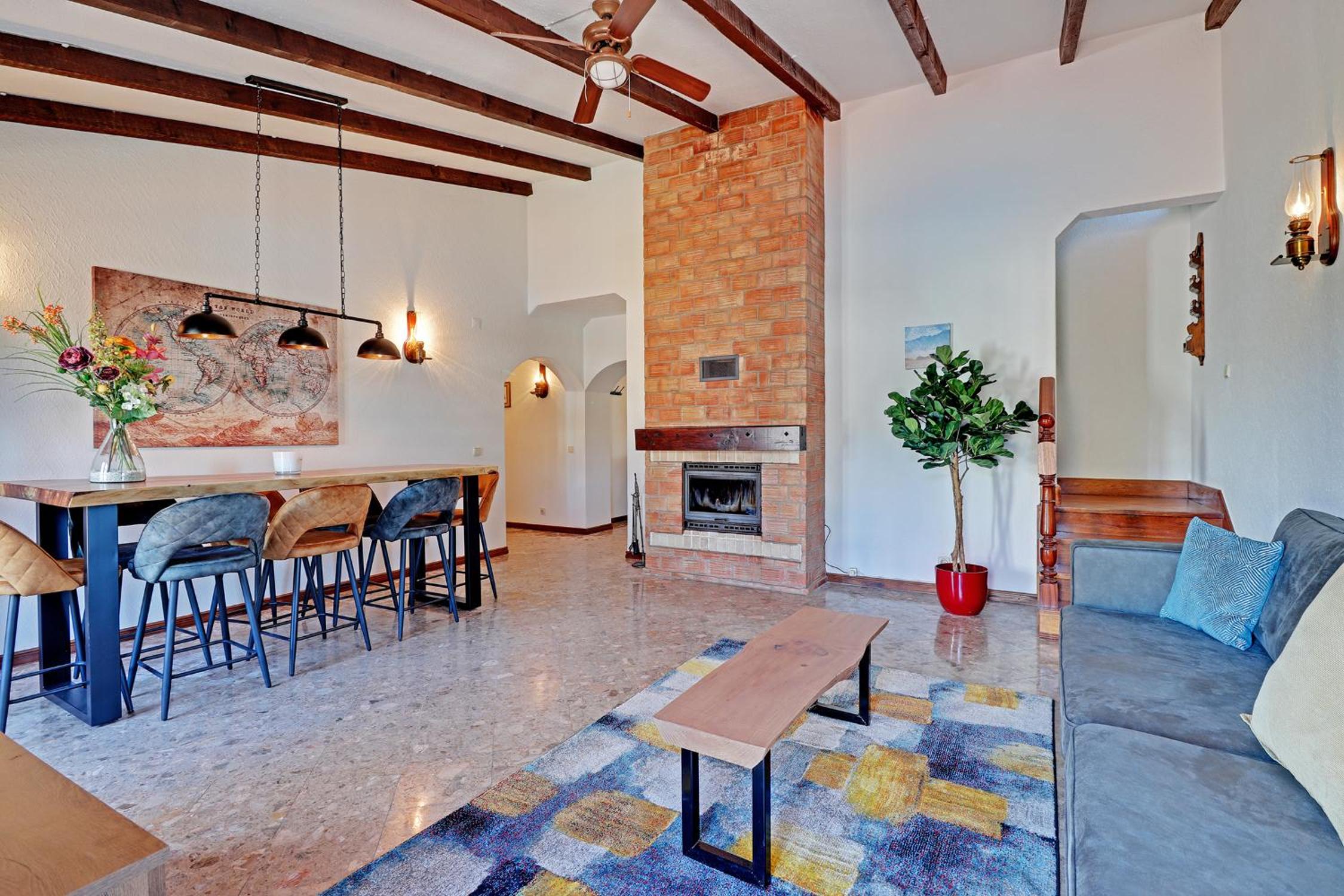 Villa photo 3