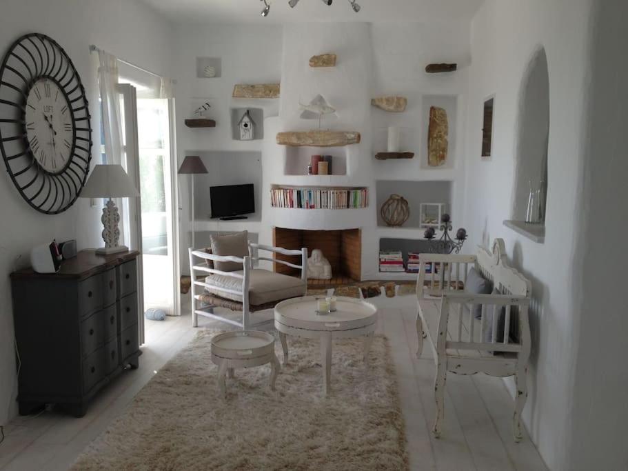 Three-Bedroom House photo 1