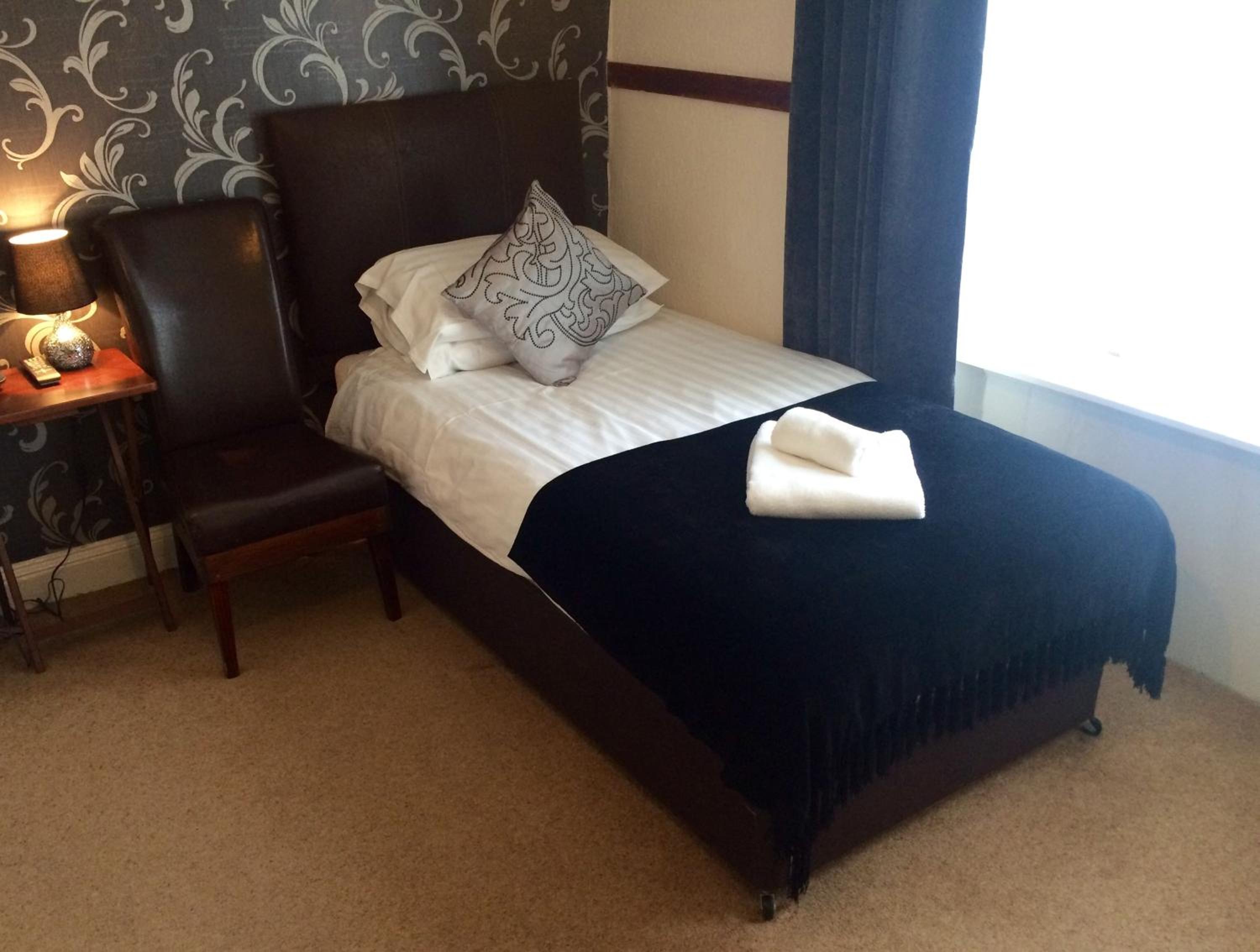 Single Room photo 2