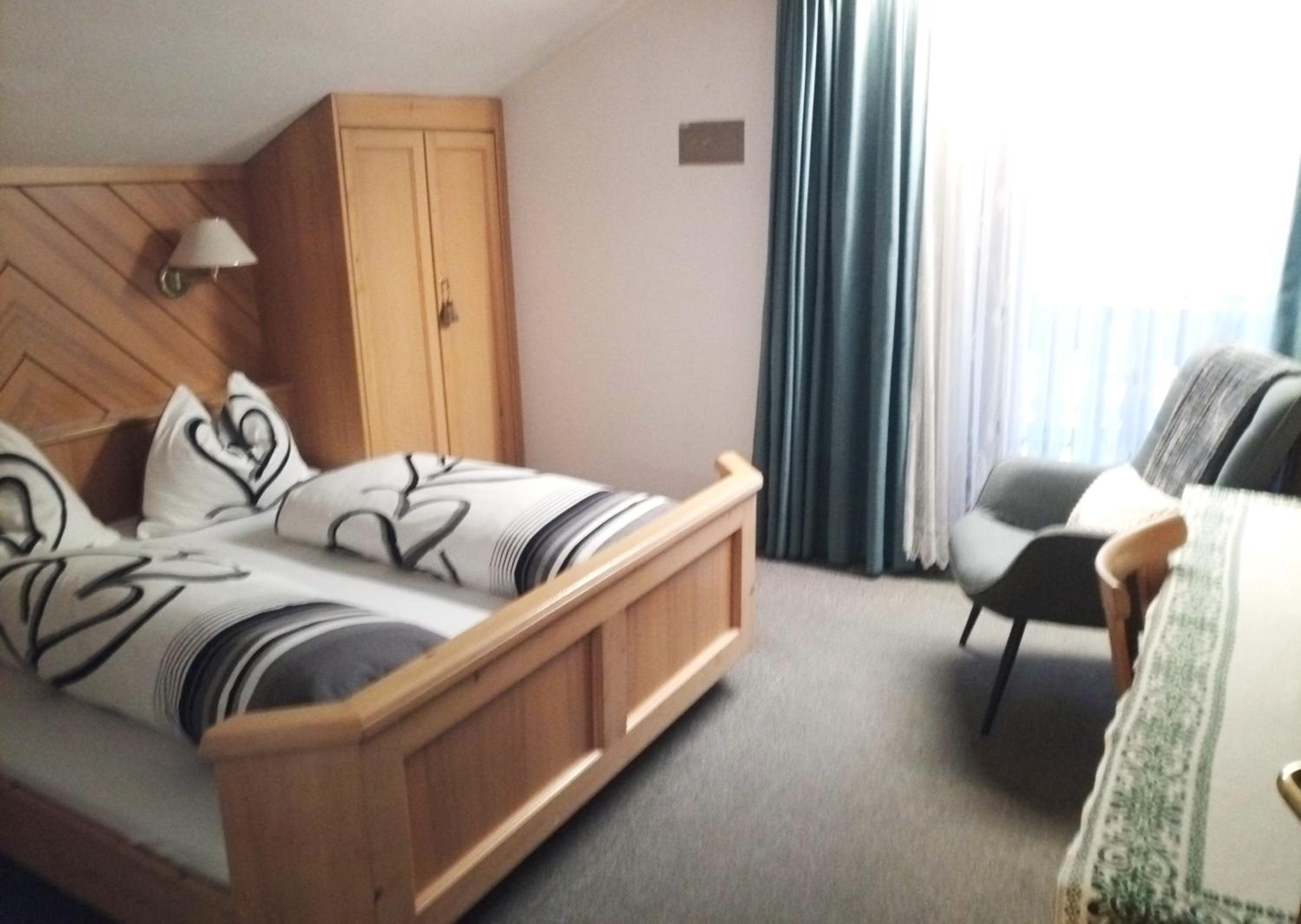 Junior Suite with Balcony without View photo 2