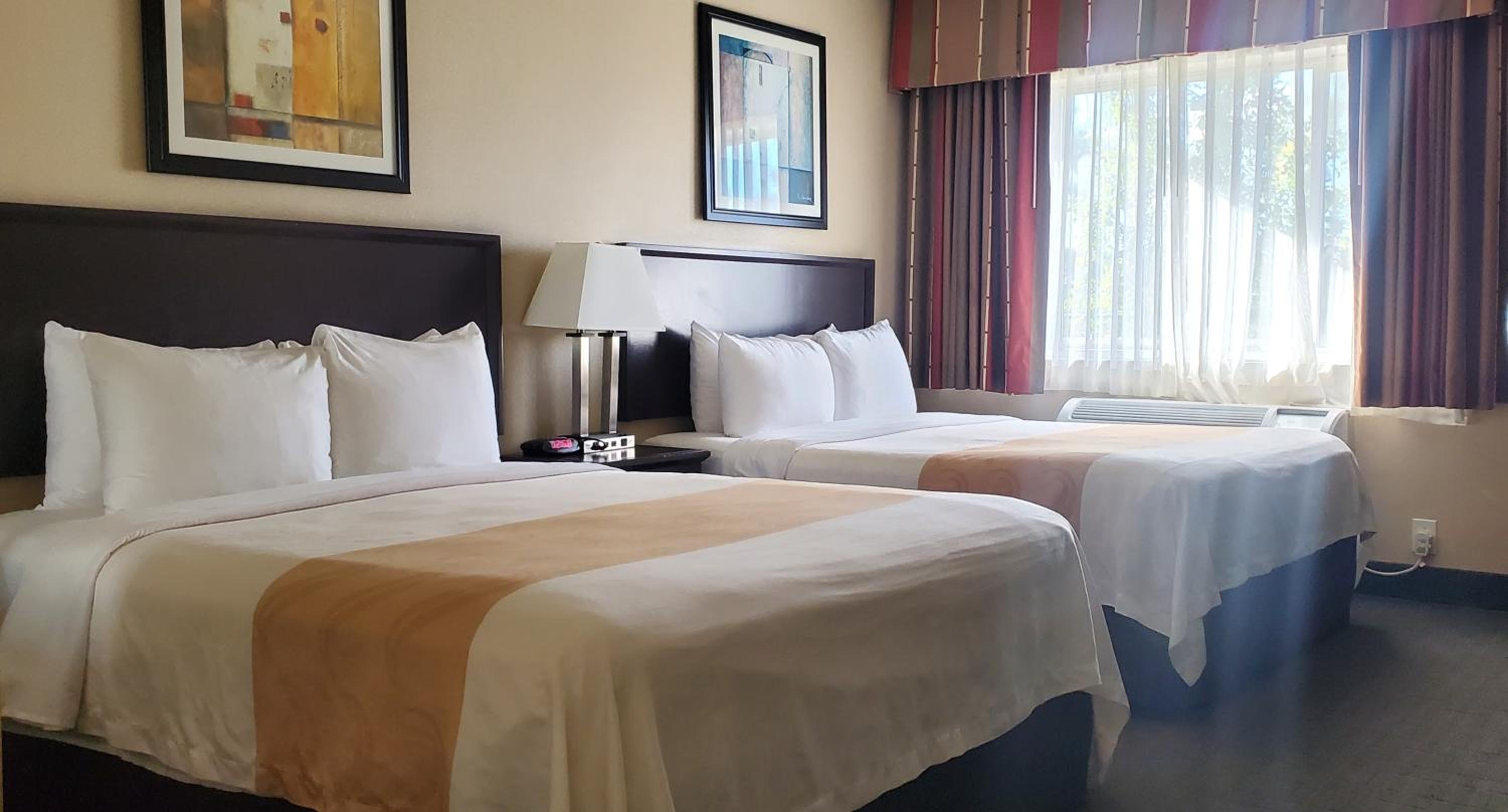 Standard Room, 2 Queen Beds, Accessible Tub, Non Smoking - Photo 3