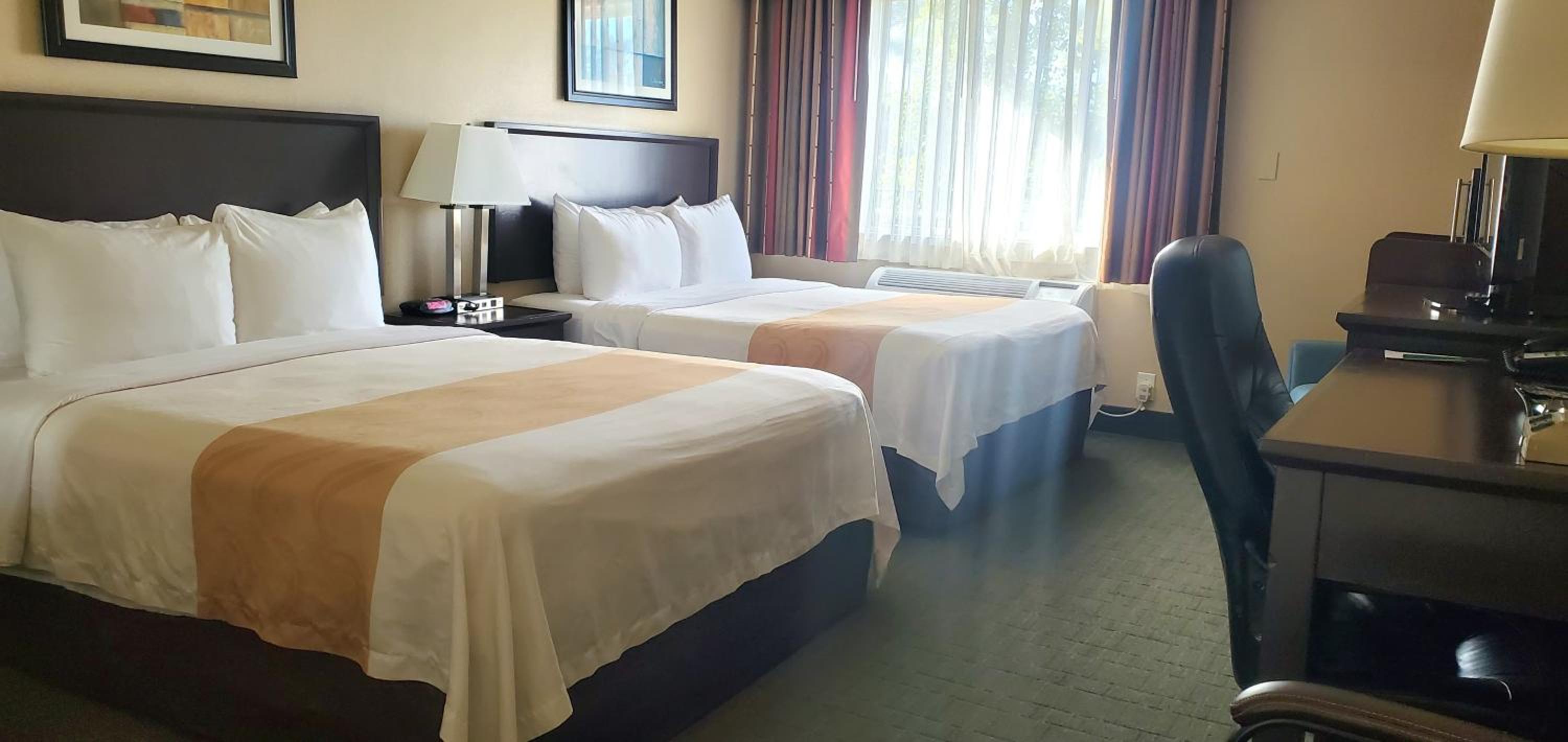Standard Room, 2 Queen Beds, Accessible Tub, Non Smoking - Photo 6