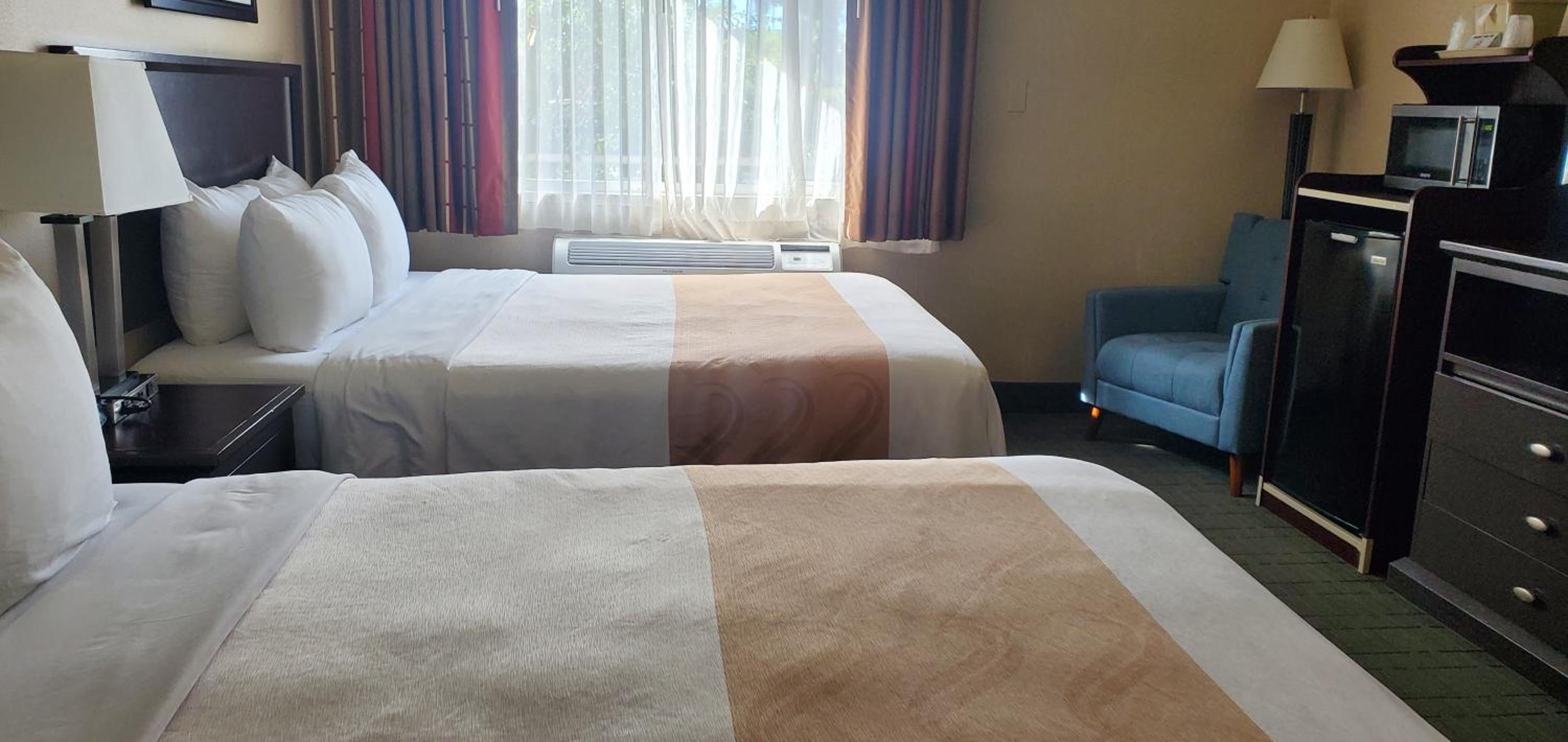 Standard Room, 2 Queen Beds, Accessible Tub, Non Smoking - Photo 5
