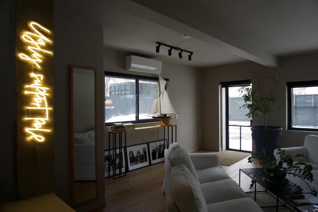 Three-Bedroom House photo 2