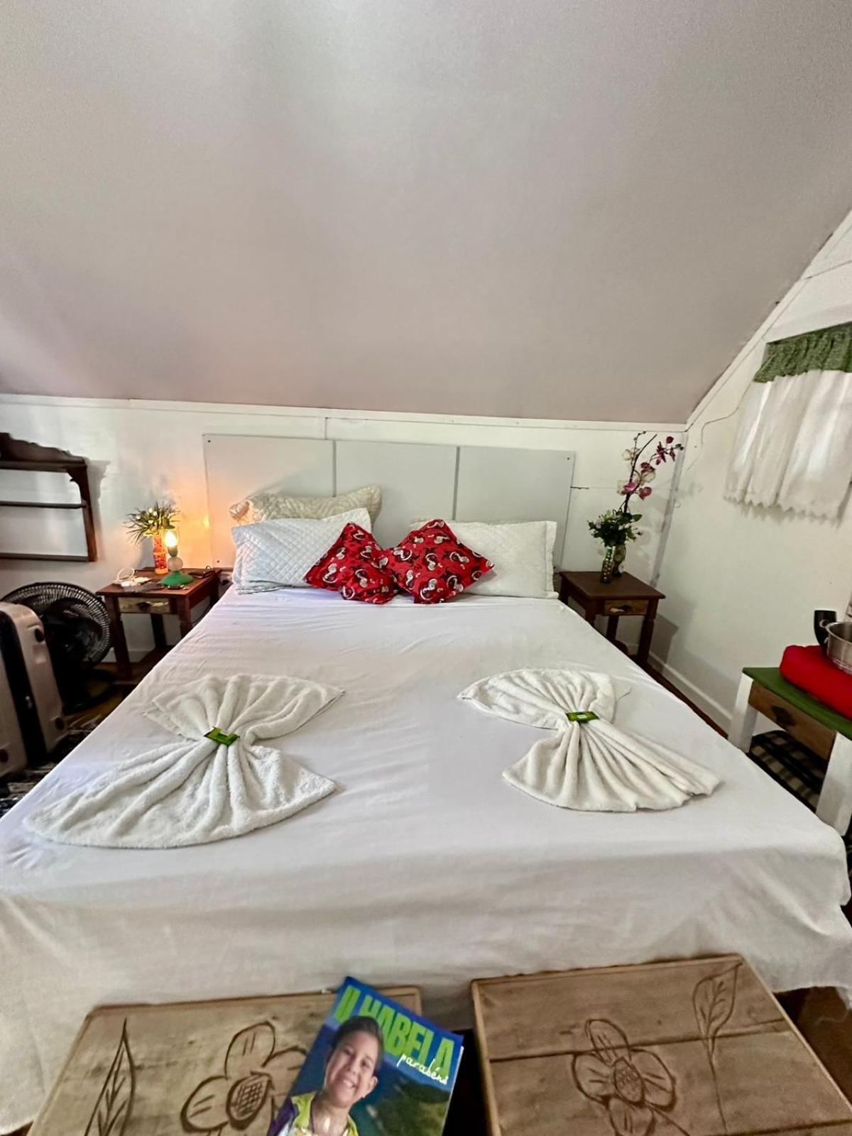 Deluxe Double Room with Balcony - Photo 17