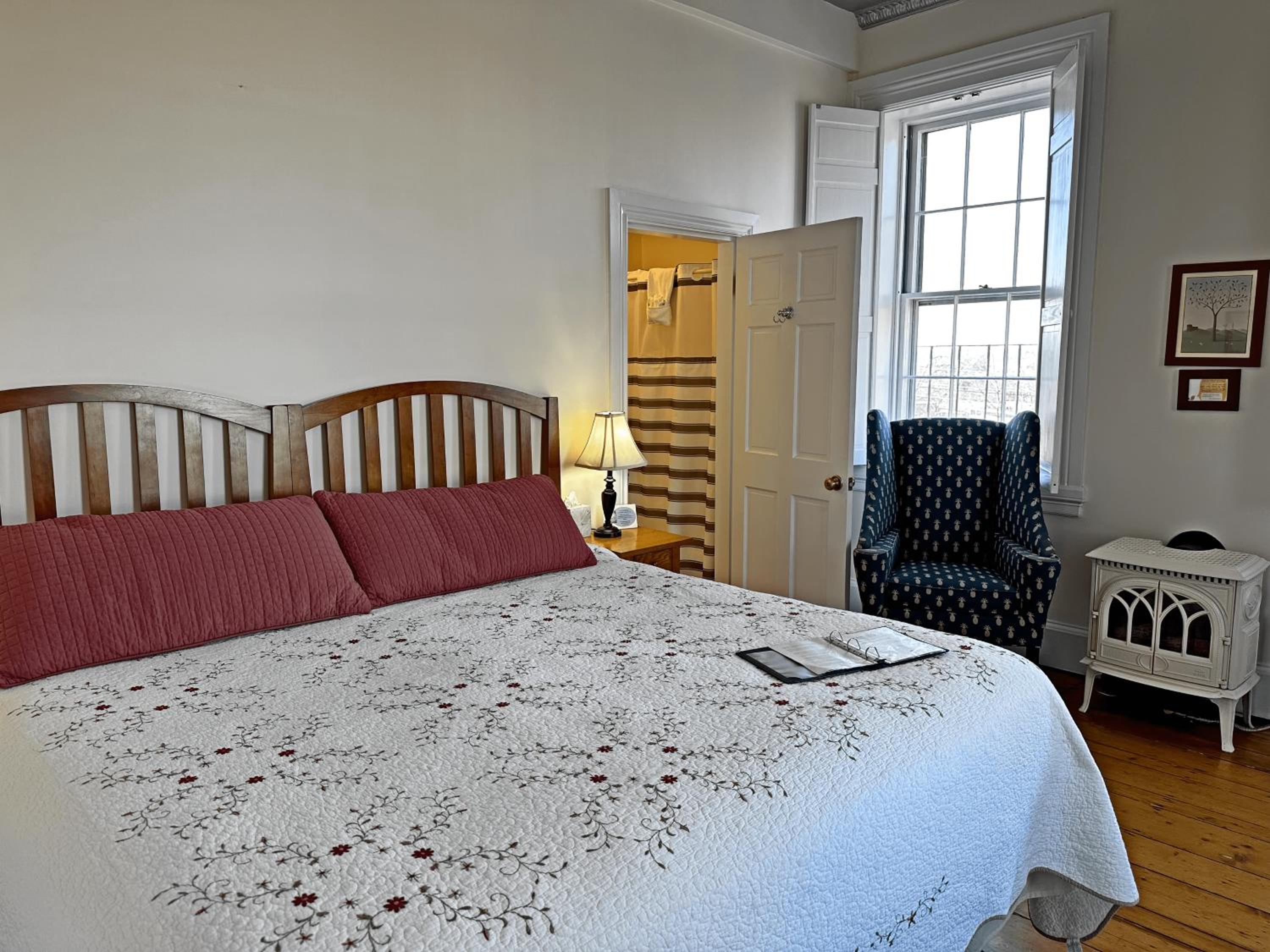 Superior King Room photo 2