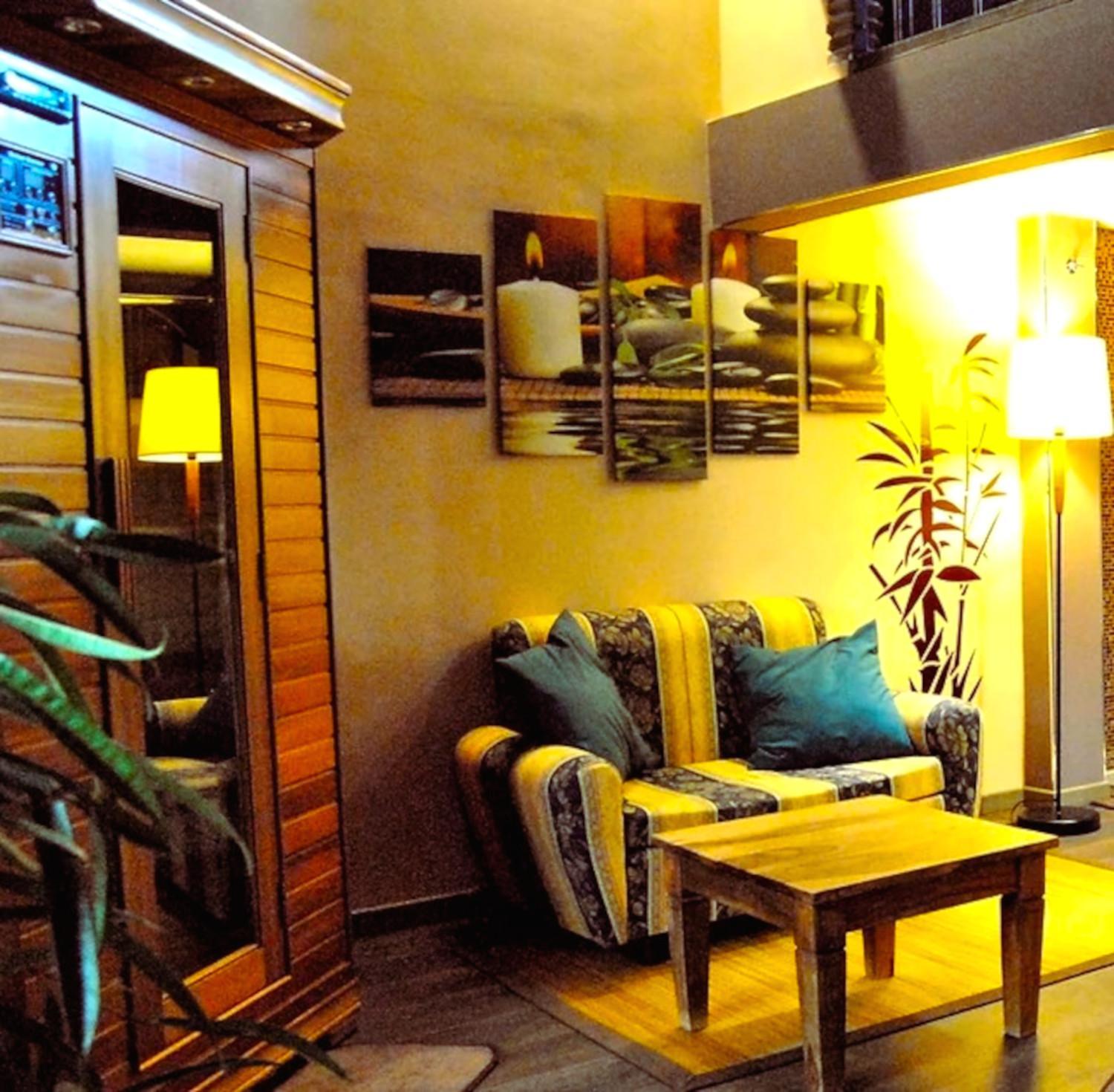 Deluxe Suite with Spa Bath photo 1