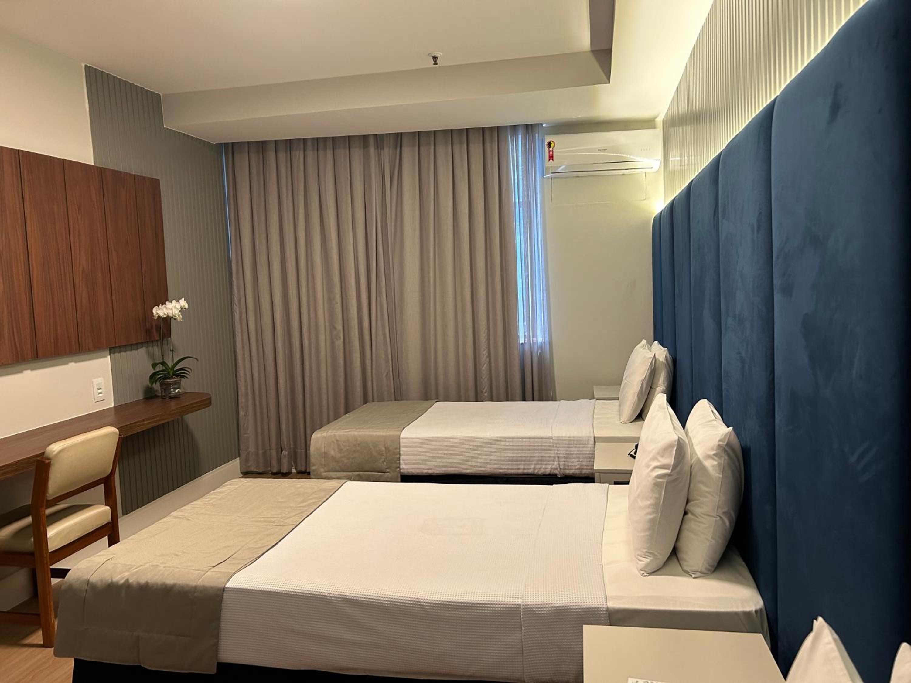 Luxury Triple Room - Photo 22