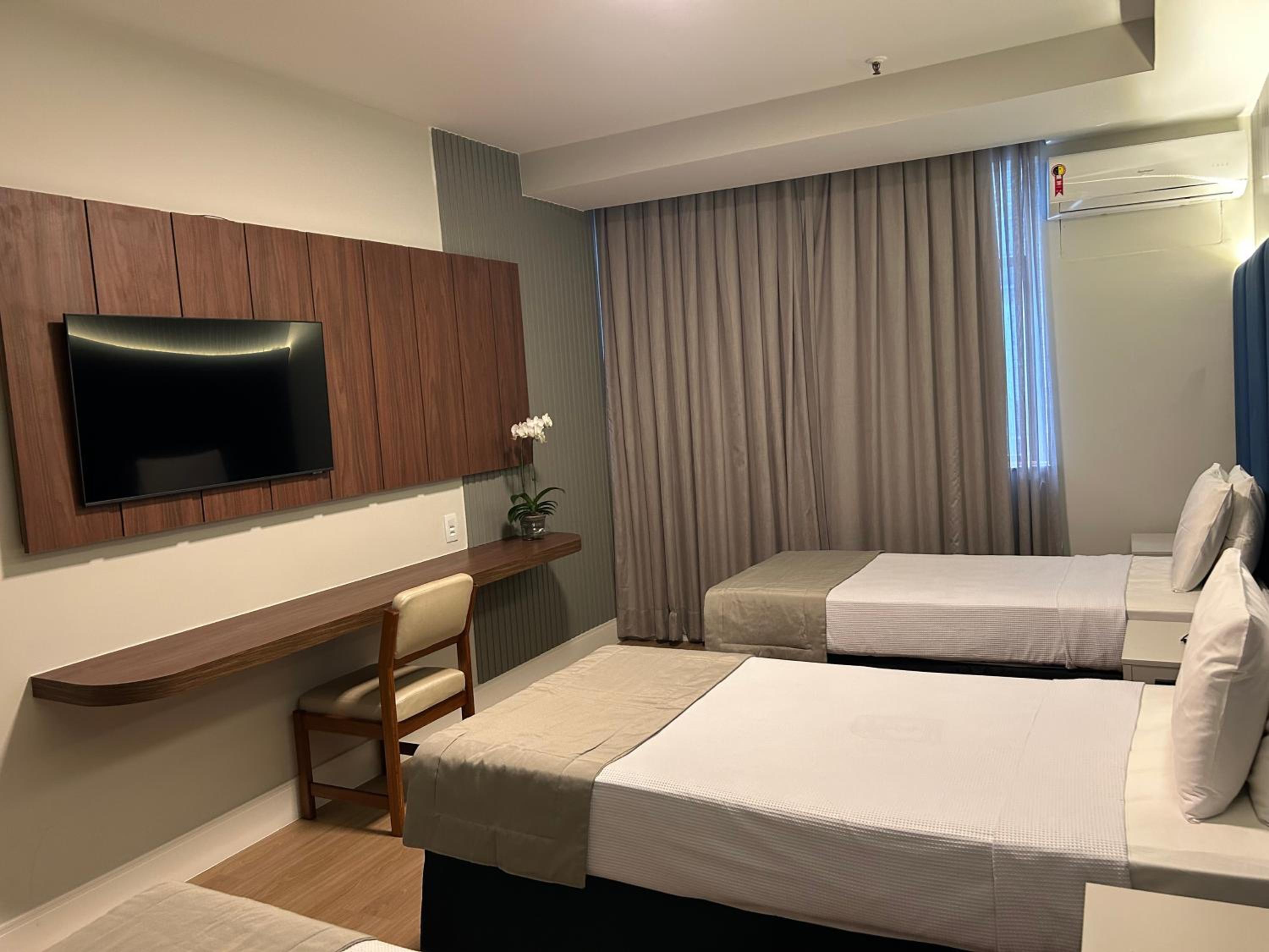 Luxury Triple Room - Photo 24