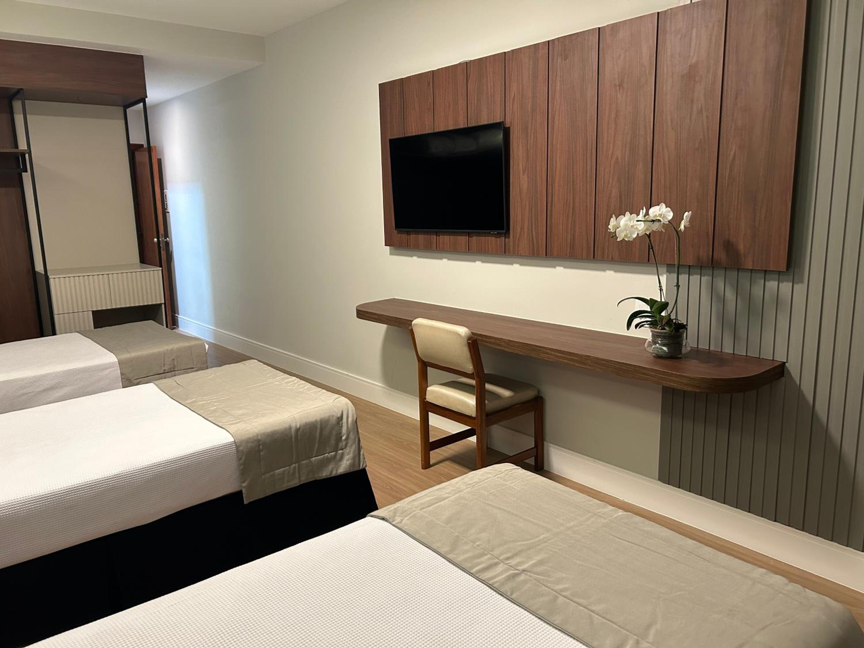 Luxury Triple Room - Photo 1