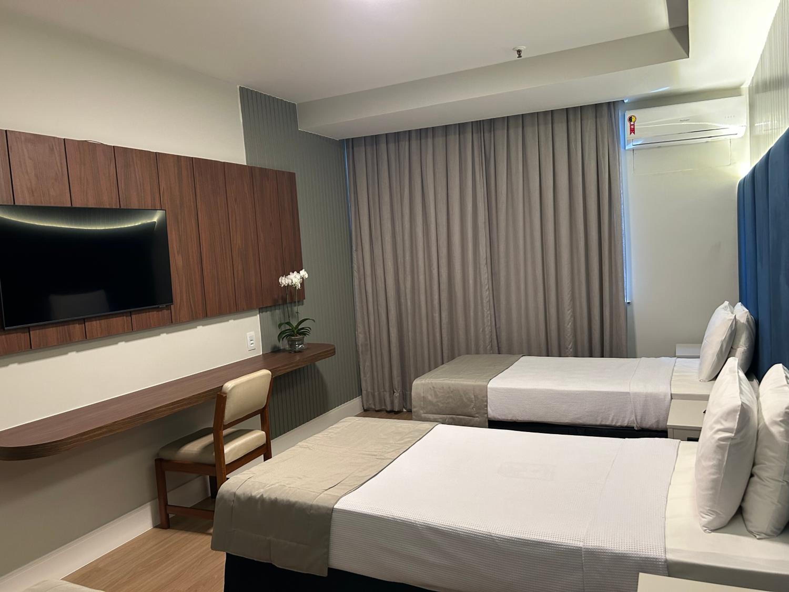 Luxury Triple Room - Photo 9