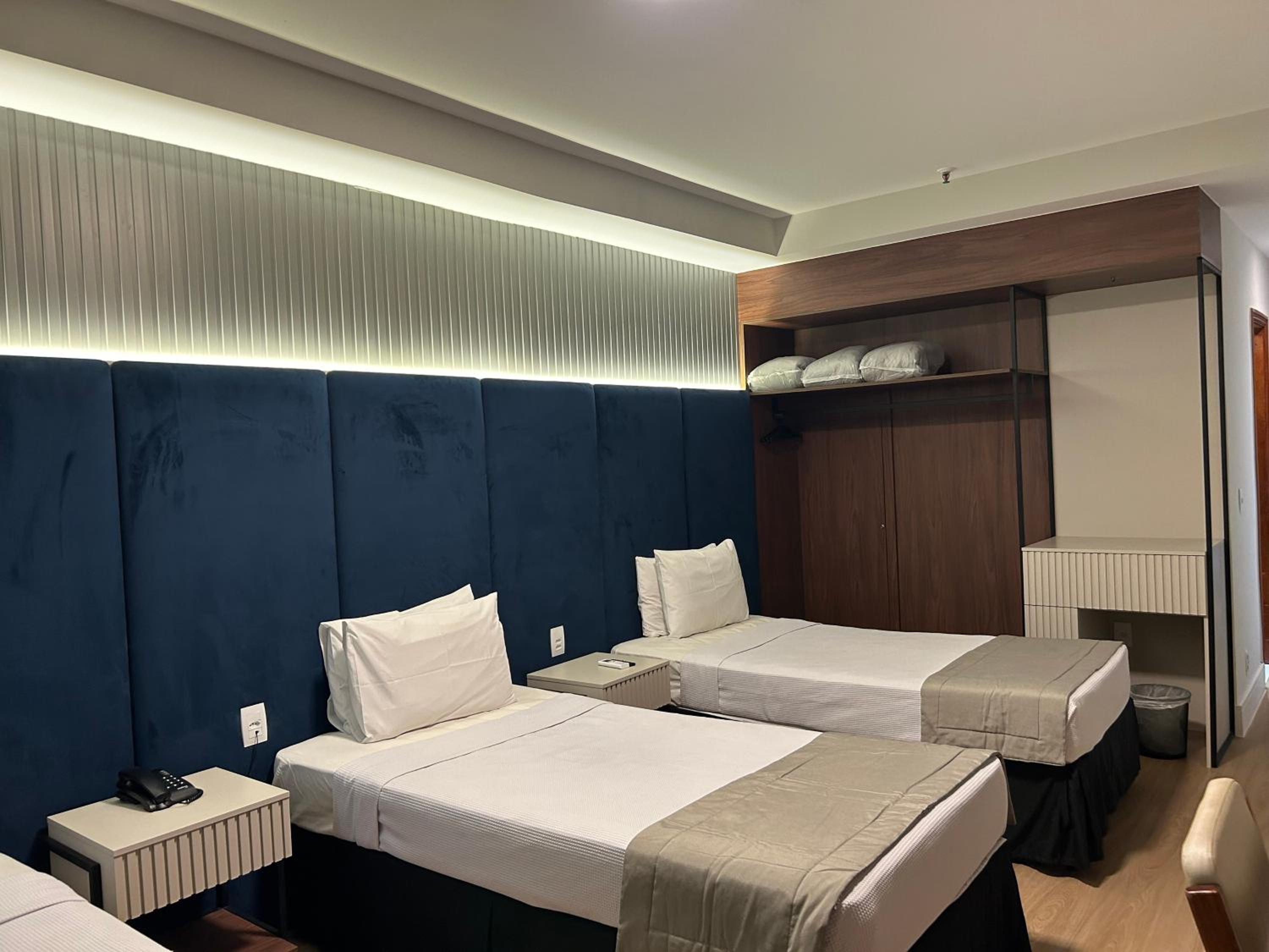 Luxury Triple Room - Photo 25