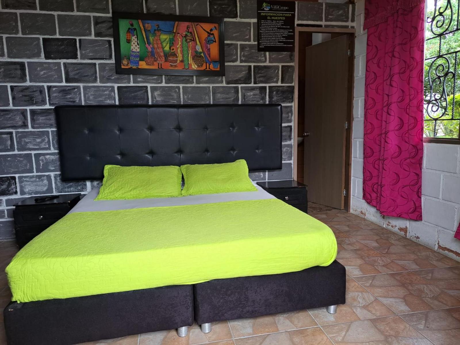 Double Room with Private Bathroom photo 1