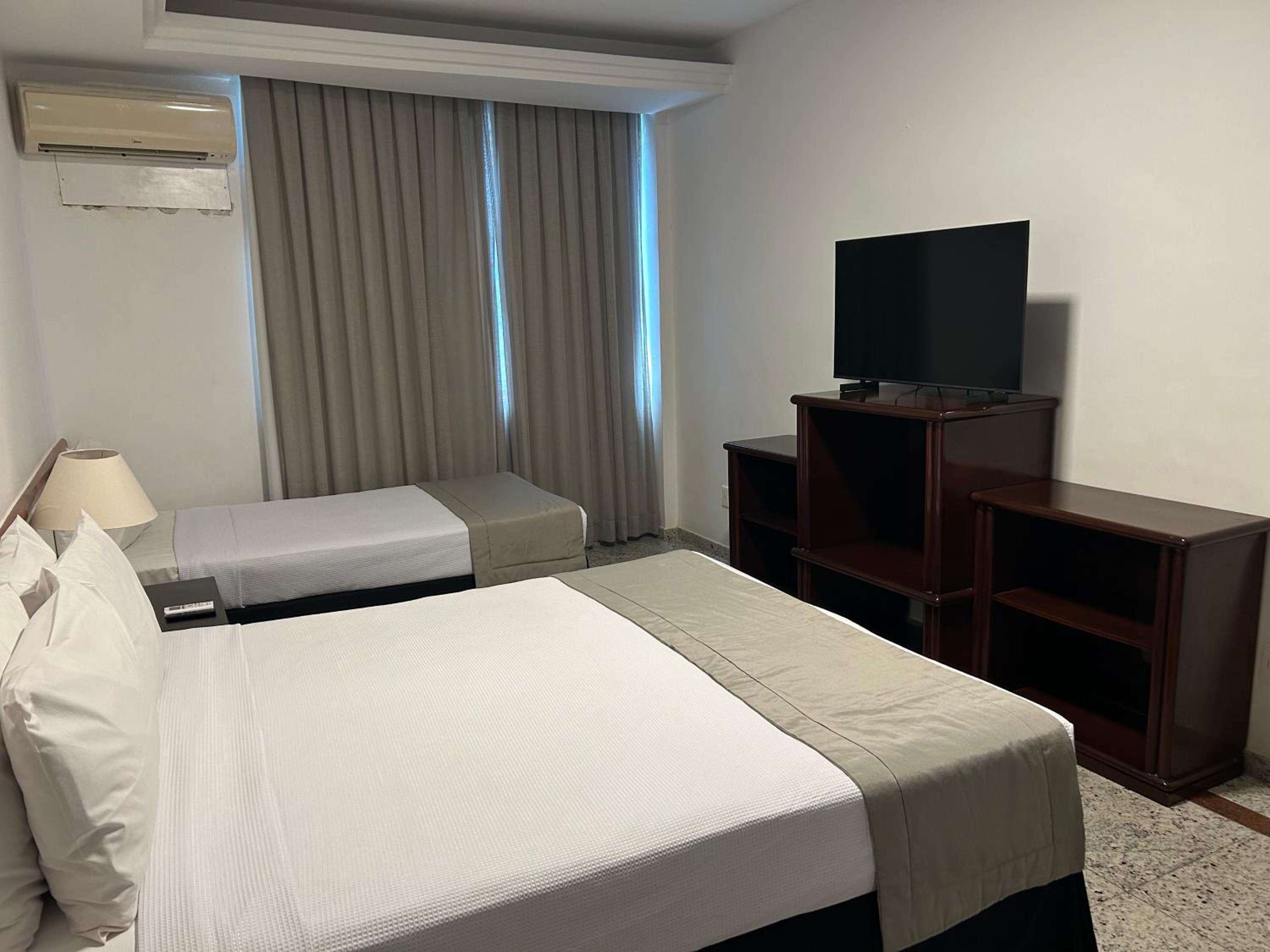 Standard Triple Room - Photo 10