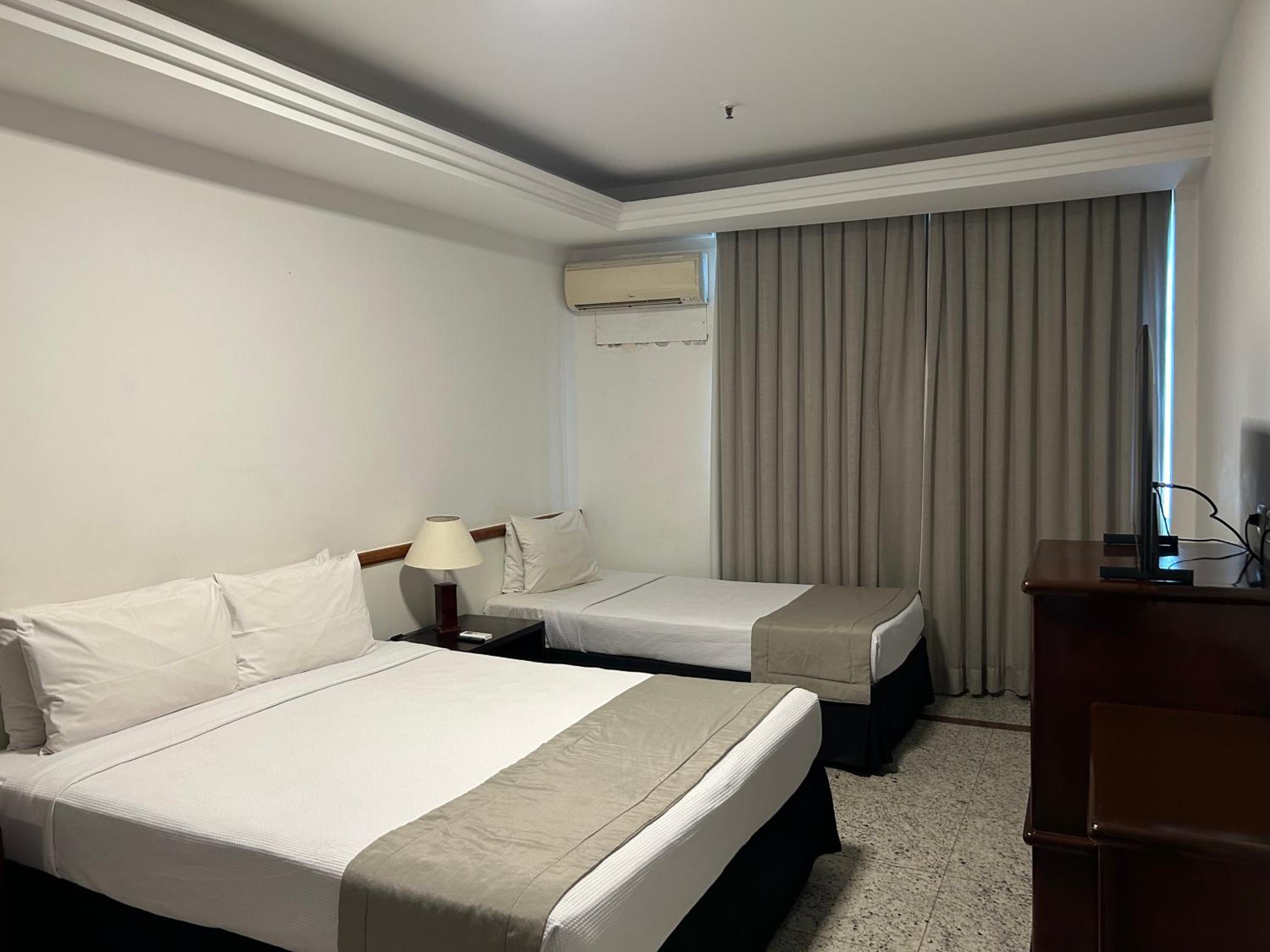Standard Triple Room - Photo 3