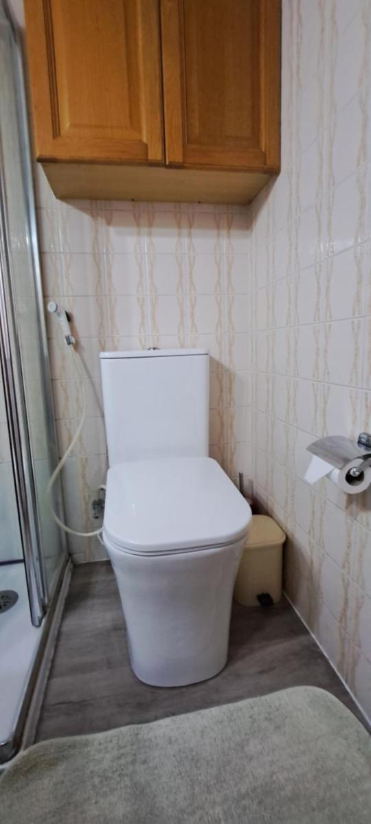 Large Single Room