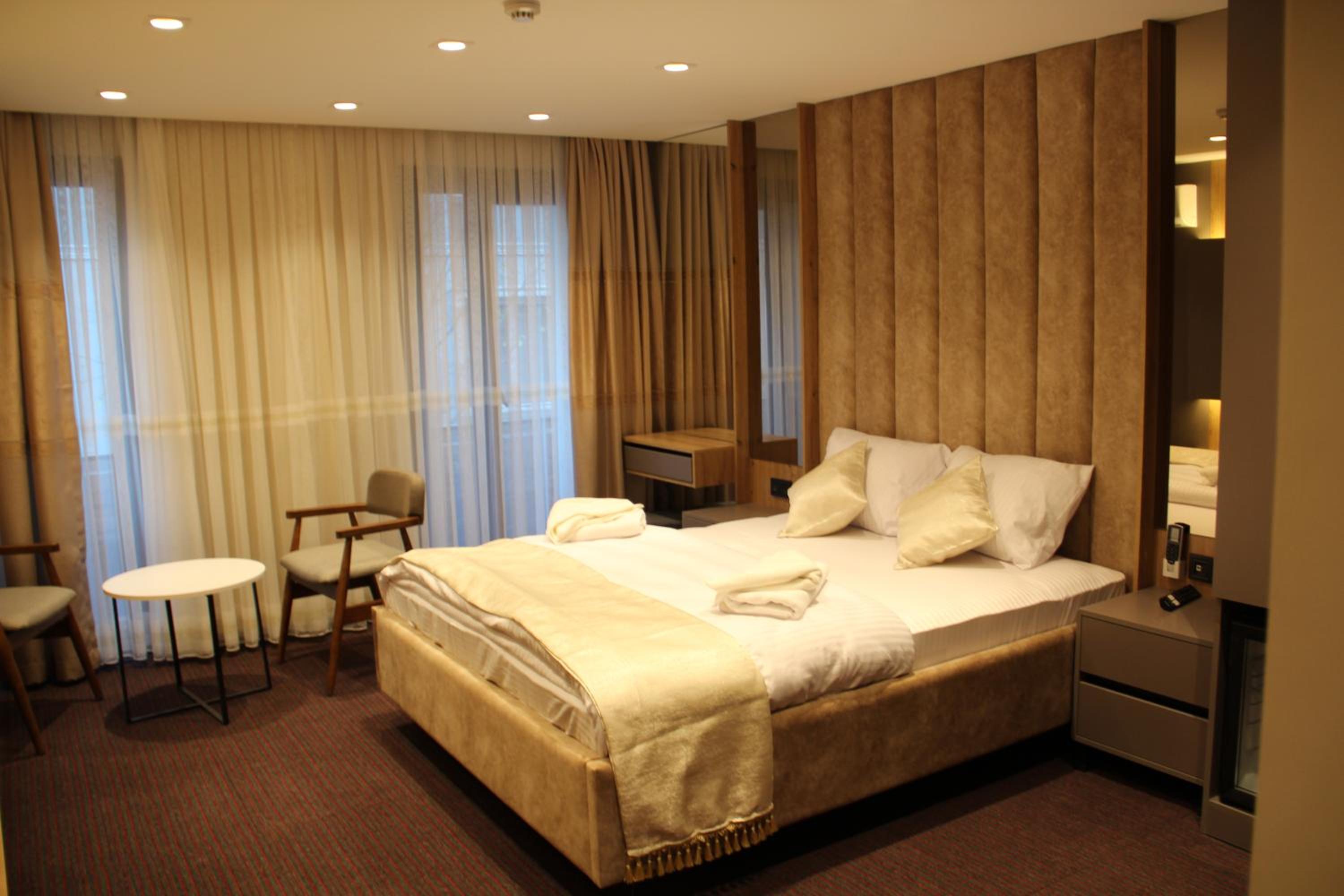 Standard Double Room photo 2