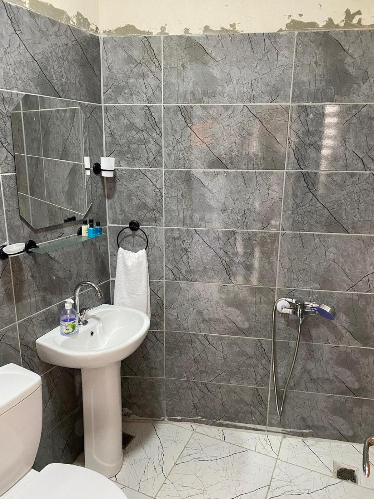 Comfort Triple Room with Shower - Photo 8